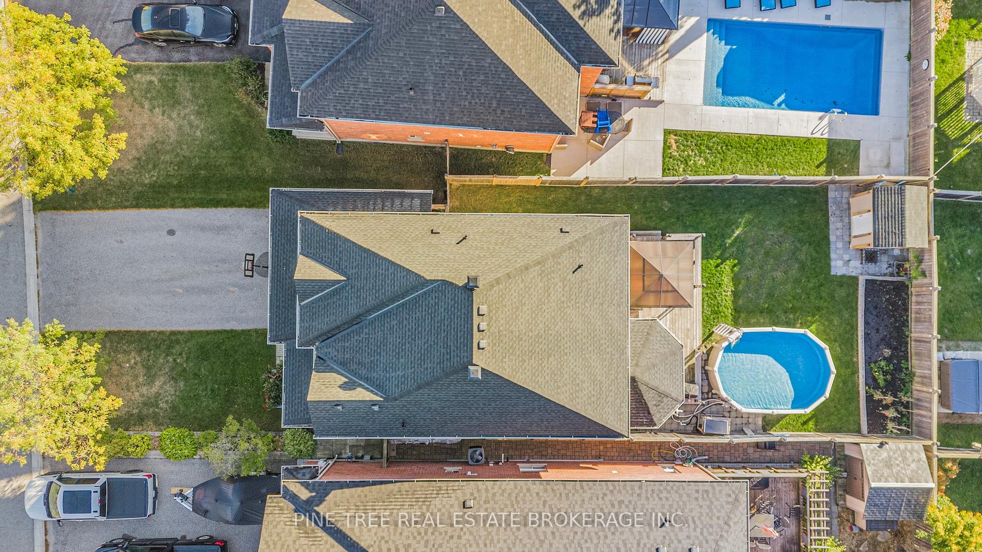 Photo 39 of 31 Connaught Lane, Barrie, Innis-Shore — HOMEH