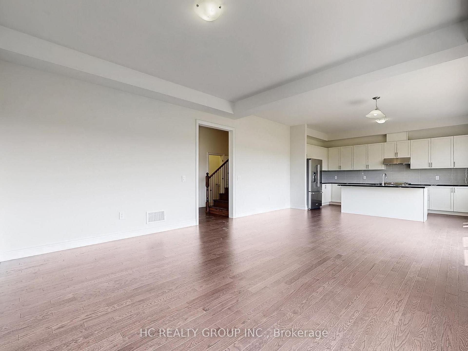 Photo 8 of 2941 Grindstone Crescent, Pickering, Rural Pickering — HOMEH