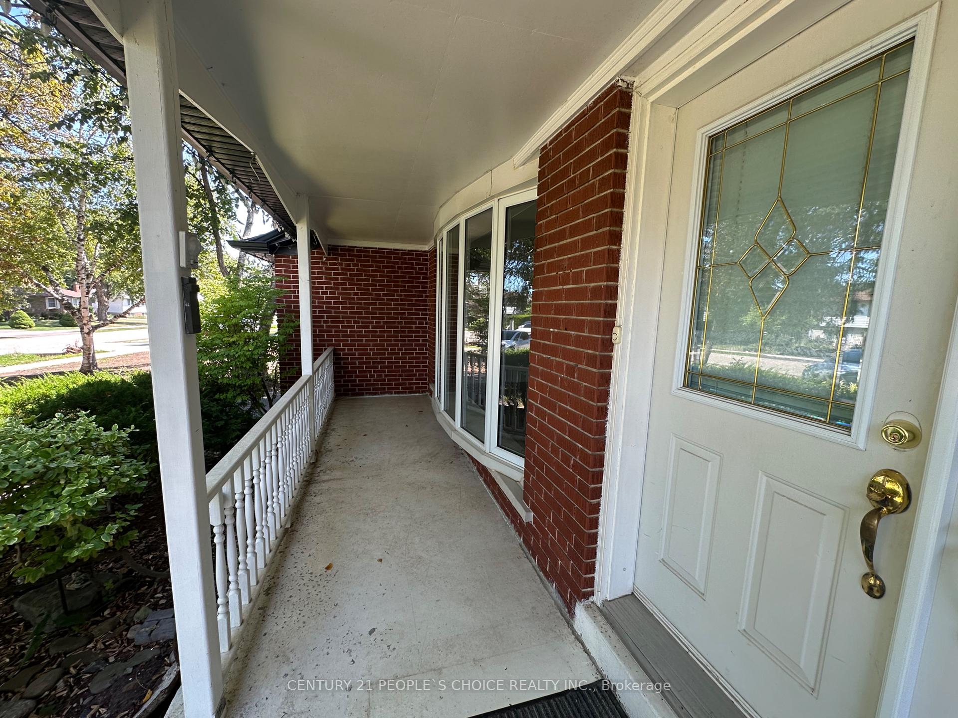 Photo 24 of Unit Main Floor, 1252 Mont Clair Drive, Oakville, River Oaks — HOMEH