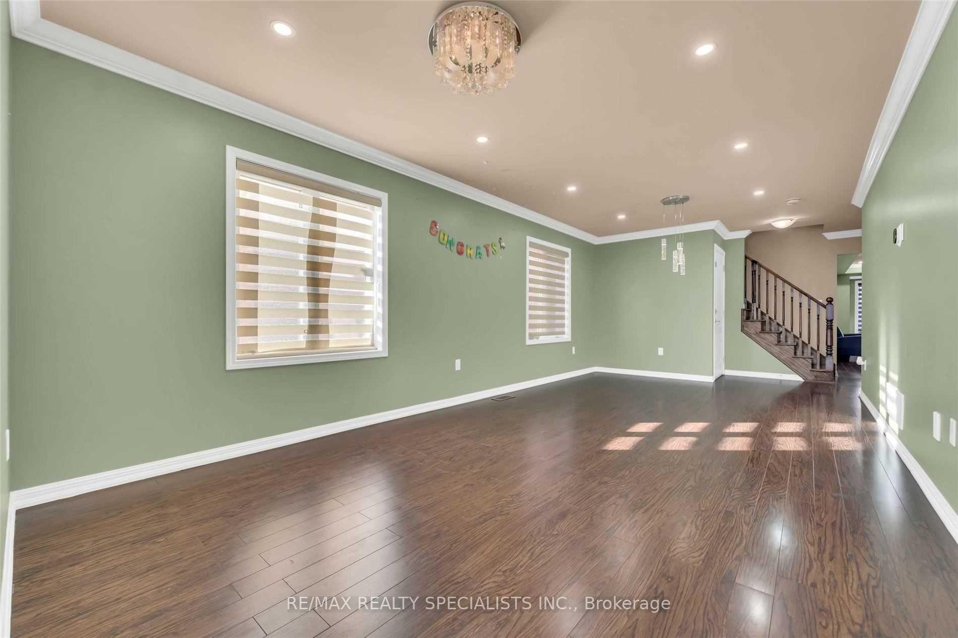 Photo 2 of Unit Main & 2ND, 7 Bonsai Lane, Brampton, Northwest Brampton — HOMEH