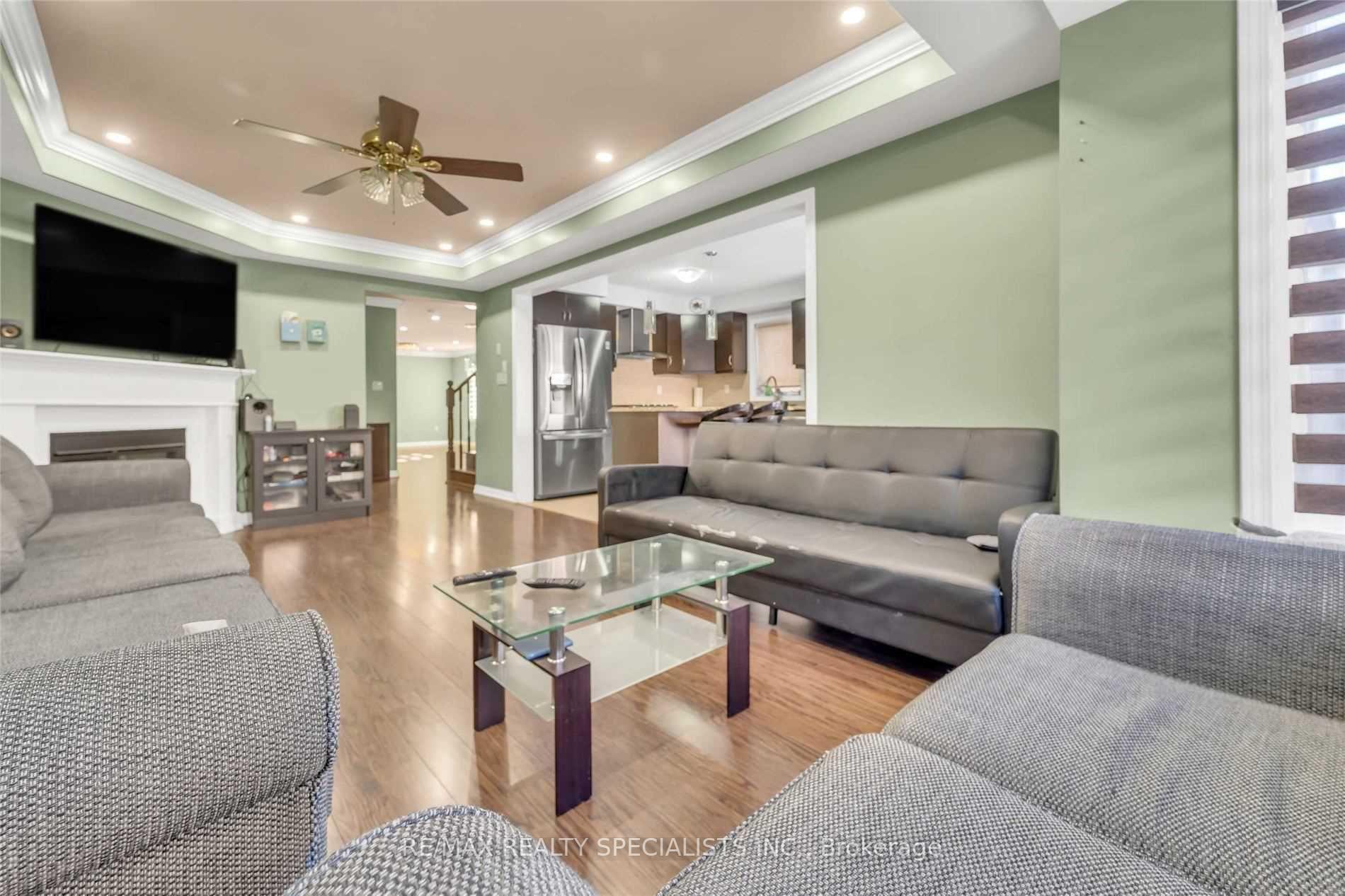 Photo 4 of Unit Main & 2ND, 7 Bonsai Lane, Brampton, Northwest Brampton — HOMEH