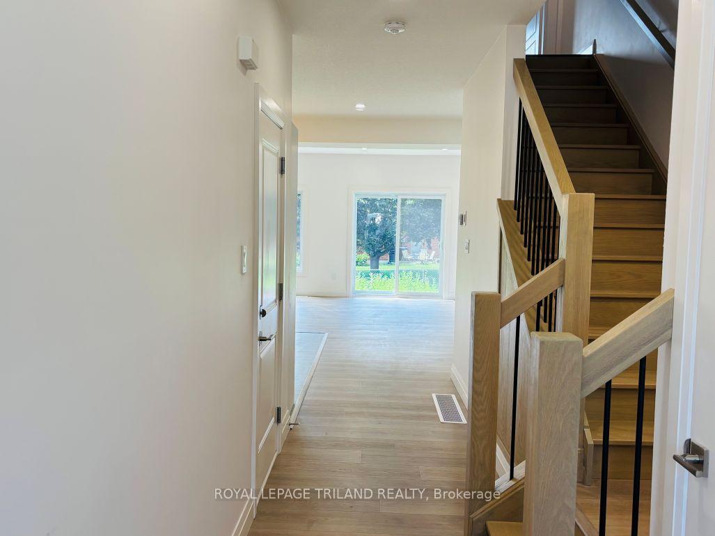 Photo 4 of Unit 2, 116 Fairview Avenue, St. Thomas — HOMEH