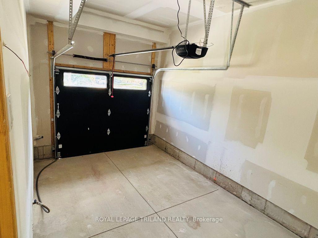 Photo 7 of Unit 2, 116 Fairview Avenue, St. Thomas — HOMEH