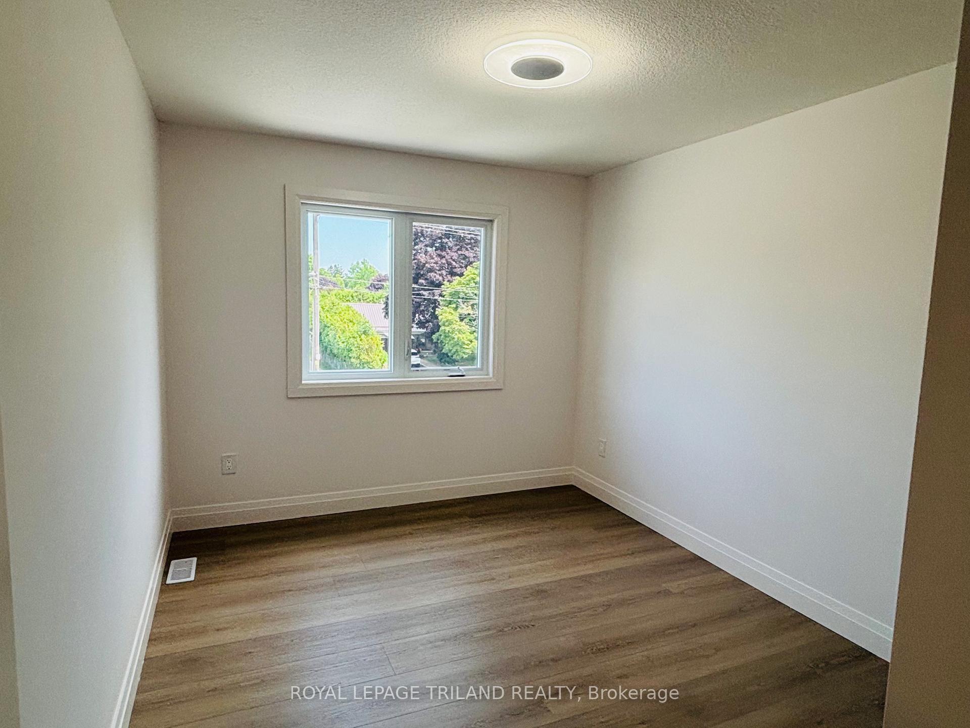 Photo 13 of Unit 2, 116 Fairview Avenue, St. Thomas — HOMEH