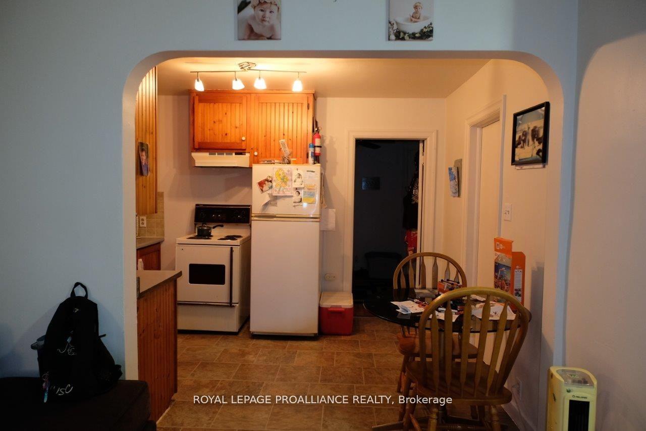 Photo 18 of 527 Front Street, Quinte West, Trenton Ward — HOMEH