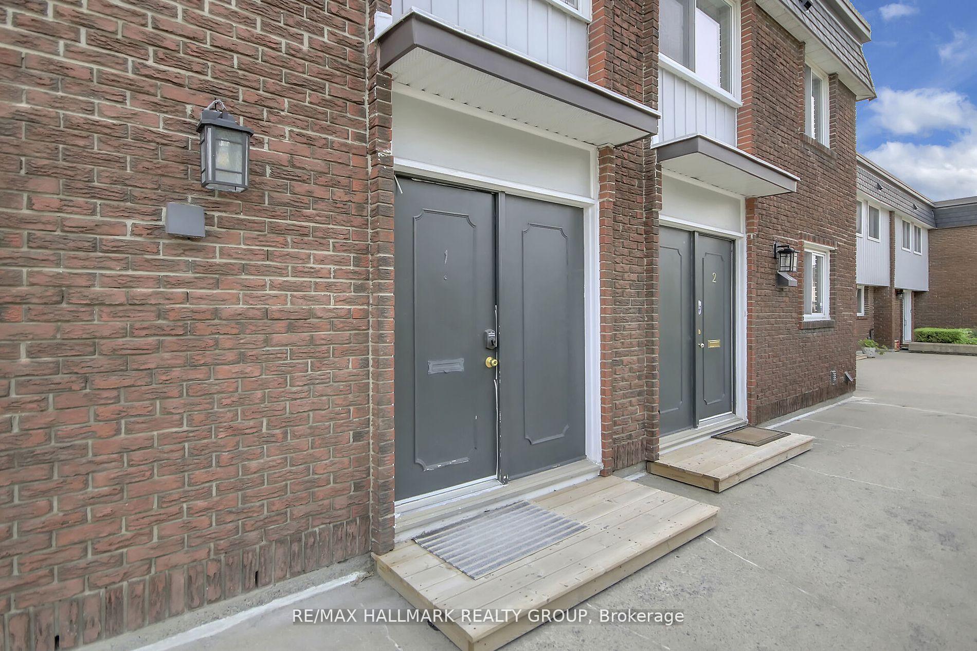 Photo 3 of Unit 1, 1821 Walkley Road, Ottawa, Guildwood Estates - Urbandale Acres — HOMEH
