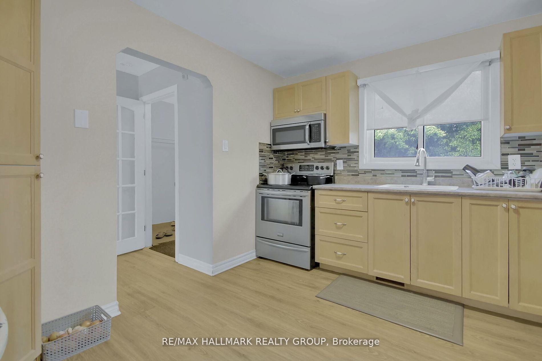 Photo 11 of Unit 1, 1821 Walkley Road, Ottawa, Guildwood Estates - Urbandale Acres — HOMEH