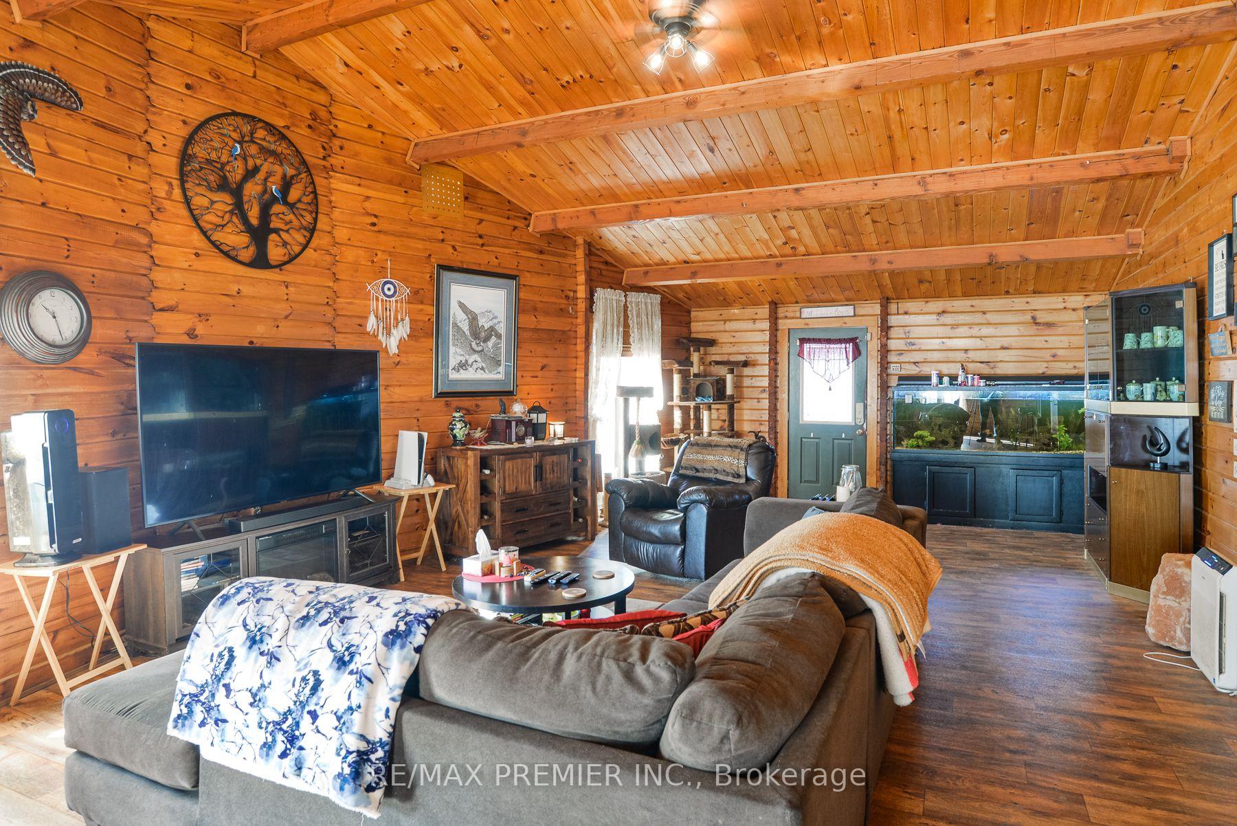 Photo 5 of 1515 11 Highway S, Gravenhurst, Morrison — HOMEH