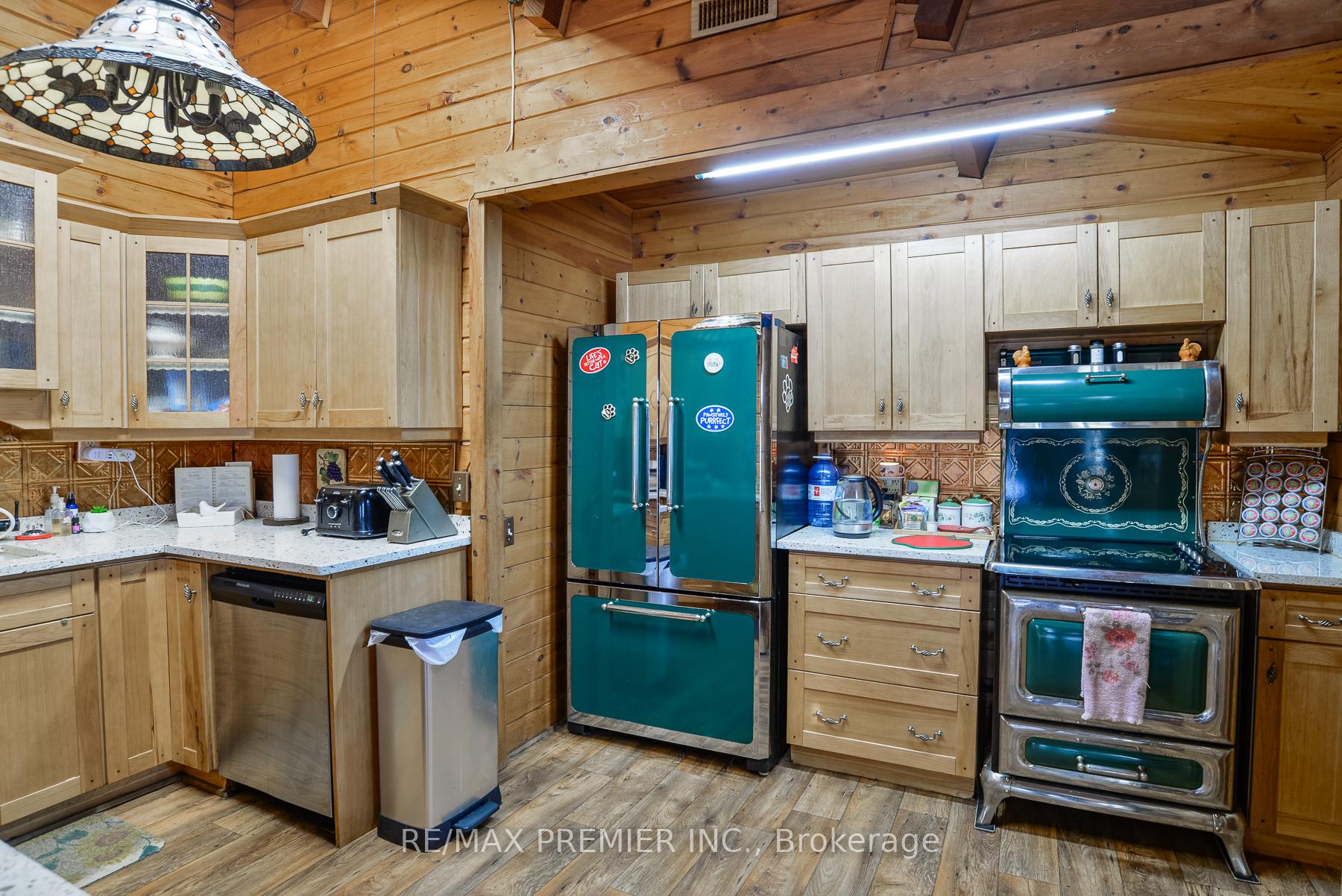 Photo 9 of 1515 11 Highway S, Gravenhurst, Morrison — HOMEH