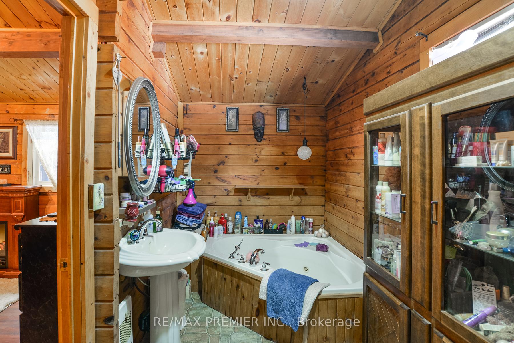 Photo 12 of 1515 11 Highway S, Gravenhurst, Morrison — HOMEH