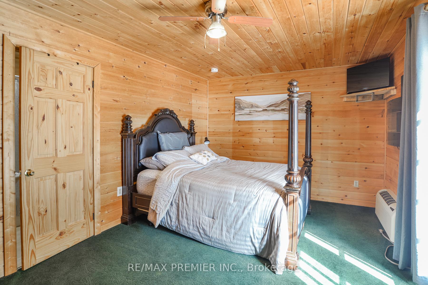 Photo 20 of 1515 11 Highway S, Gravenhurst, Morrison — HOMEH