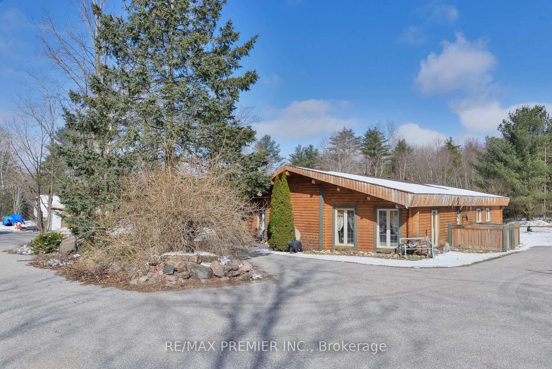 Photo 27 of 1515 11 Highway S, Gravenhurst, Morrison — HOMEH