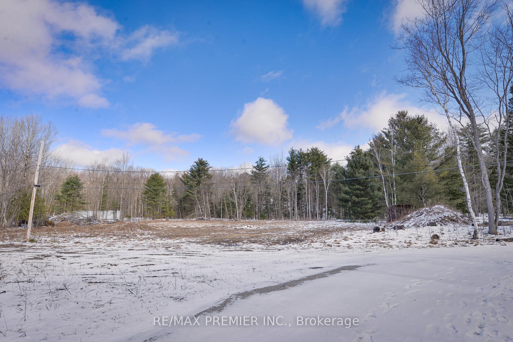 Photo 34 of 1515 11 Highway S, Gravenhurst, Morrison — HOMEH