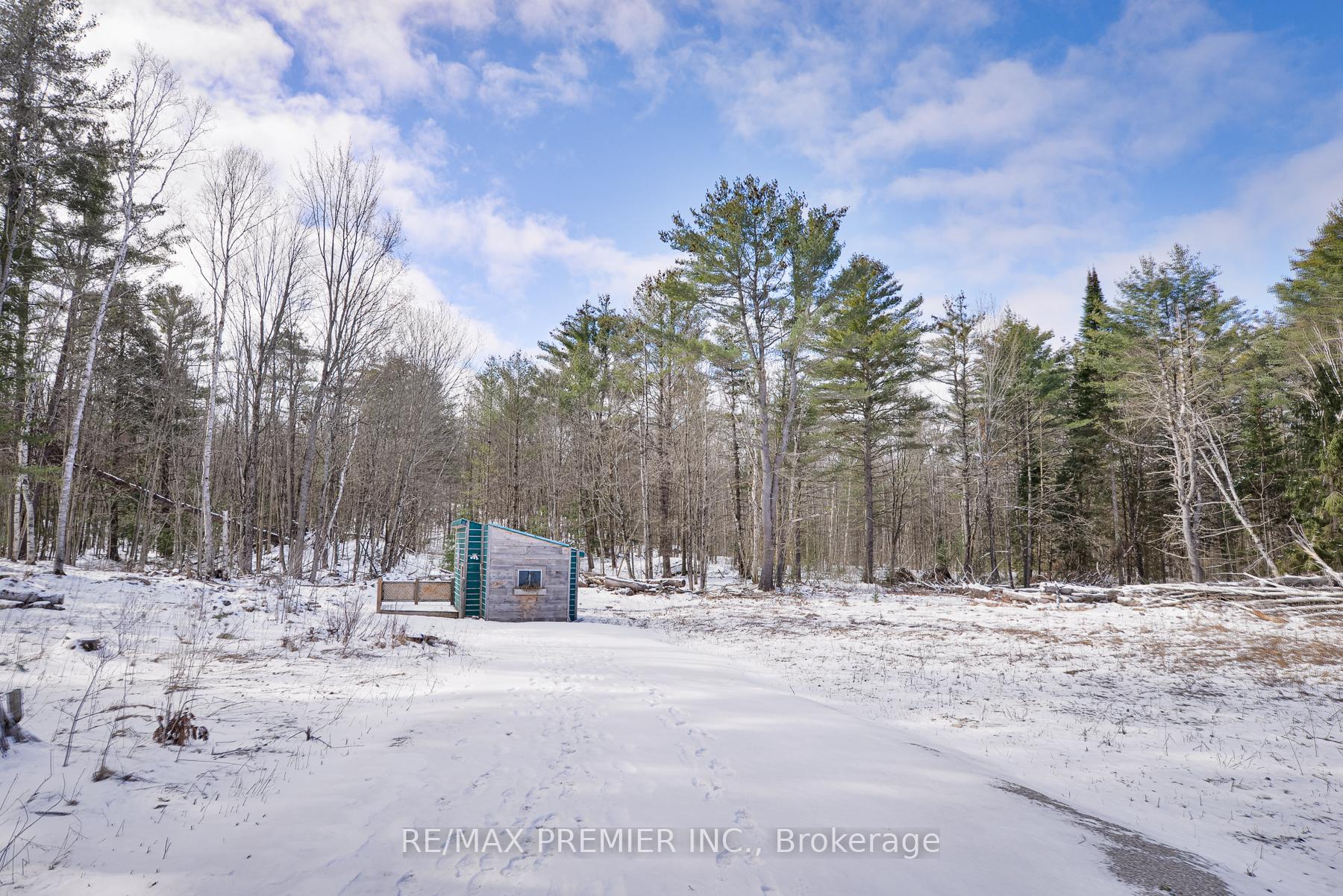 Photo 35 of 1515 11 Highway S, Gravenhurst, Morrison — HOMEH