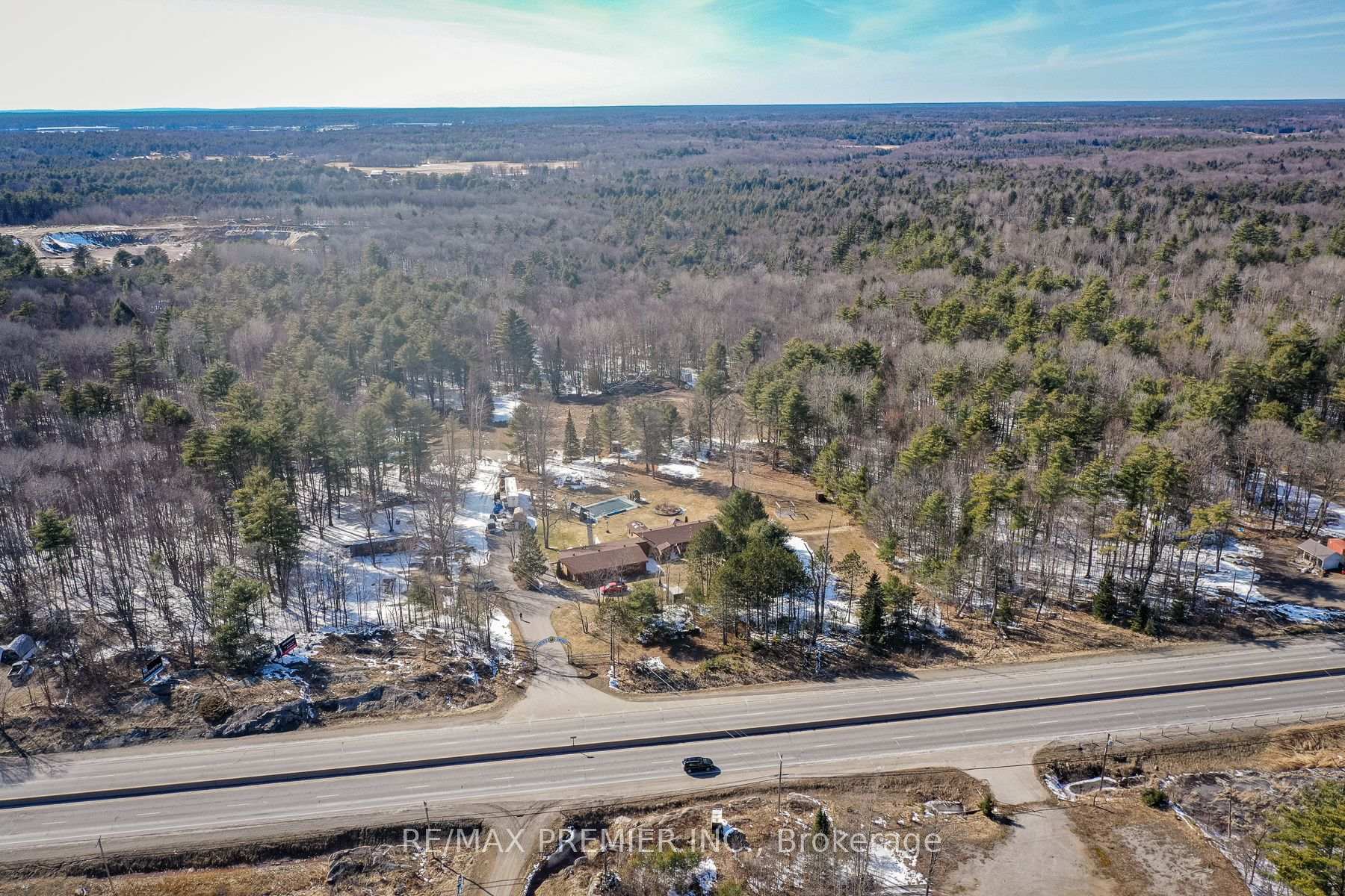 Photo 36 of 1515 11 Highway S, Gravenhurst, Morrison — HOMEH