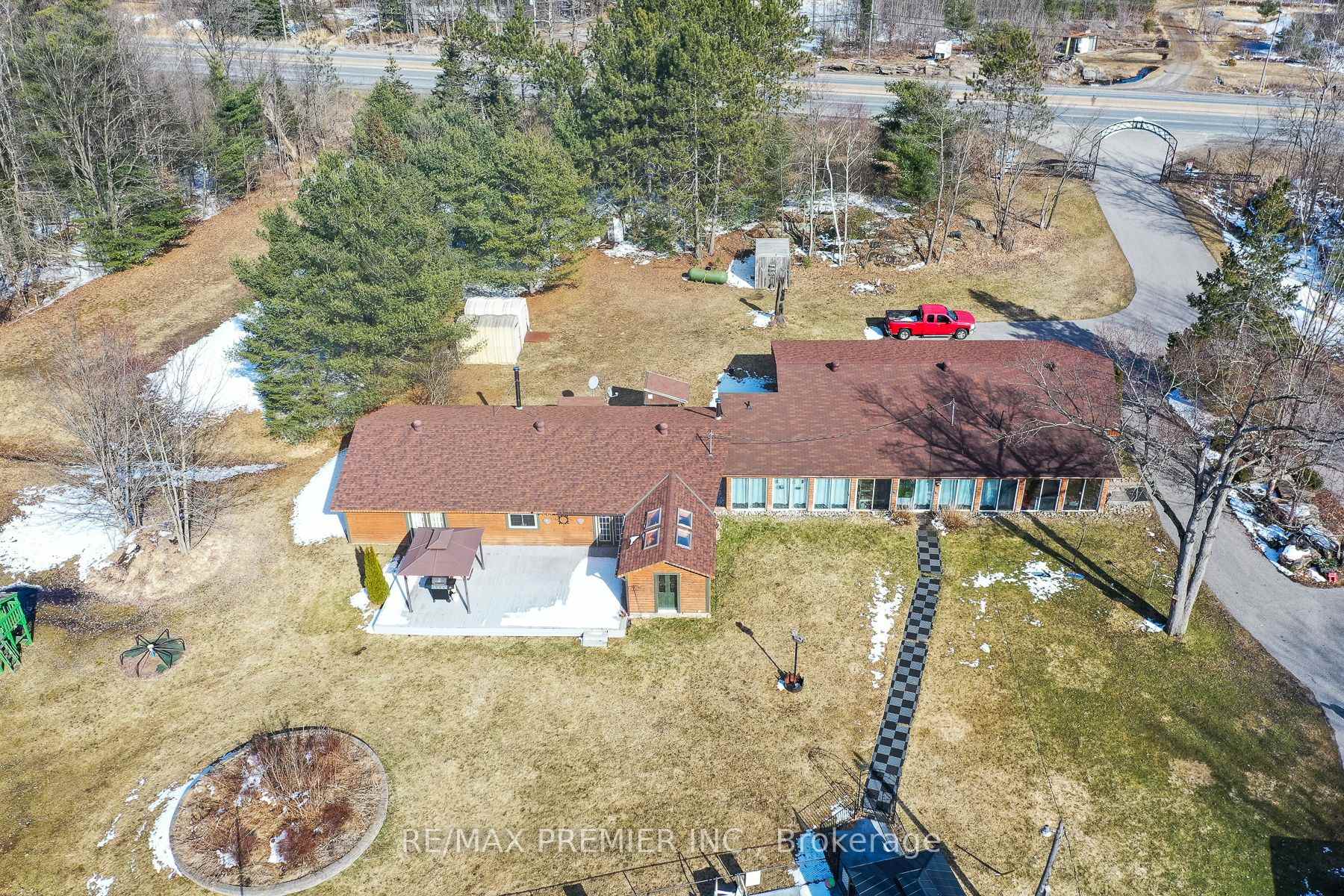 Photo 38 of 1515 11 Highway S, Gravenhurst, Morrison — HOMEH
