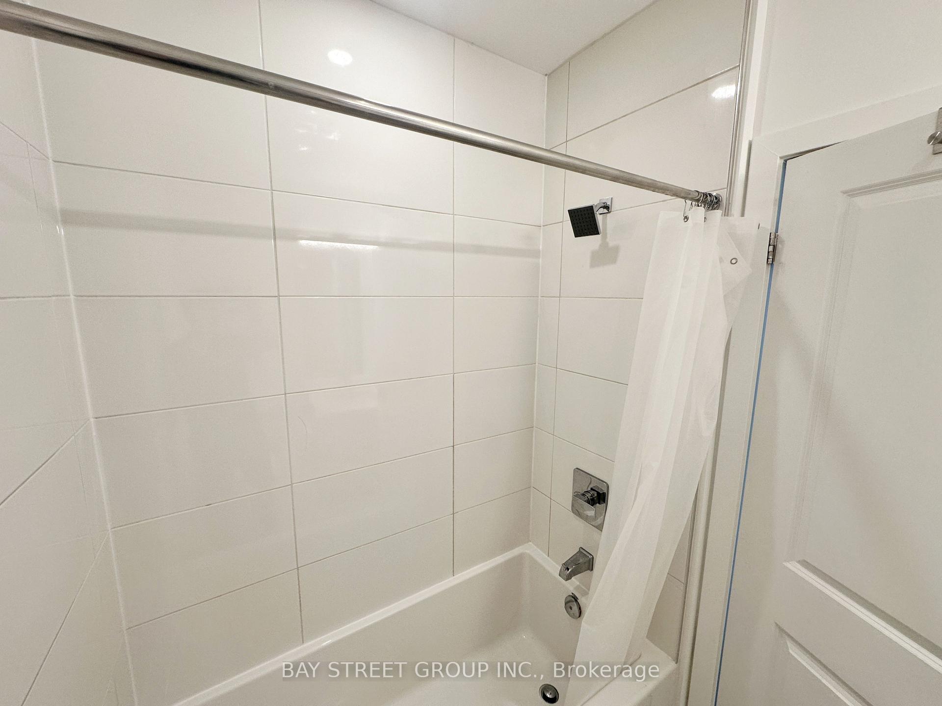 Photo 6 of Unit 4507, 395 Bloor Street E, Toronto, North St. James Town — HOMEH