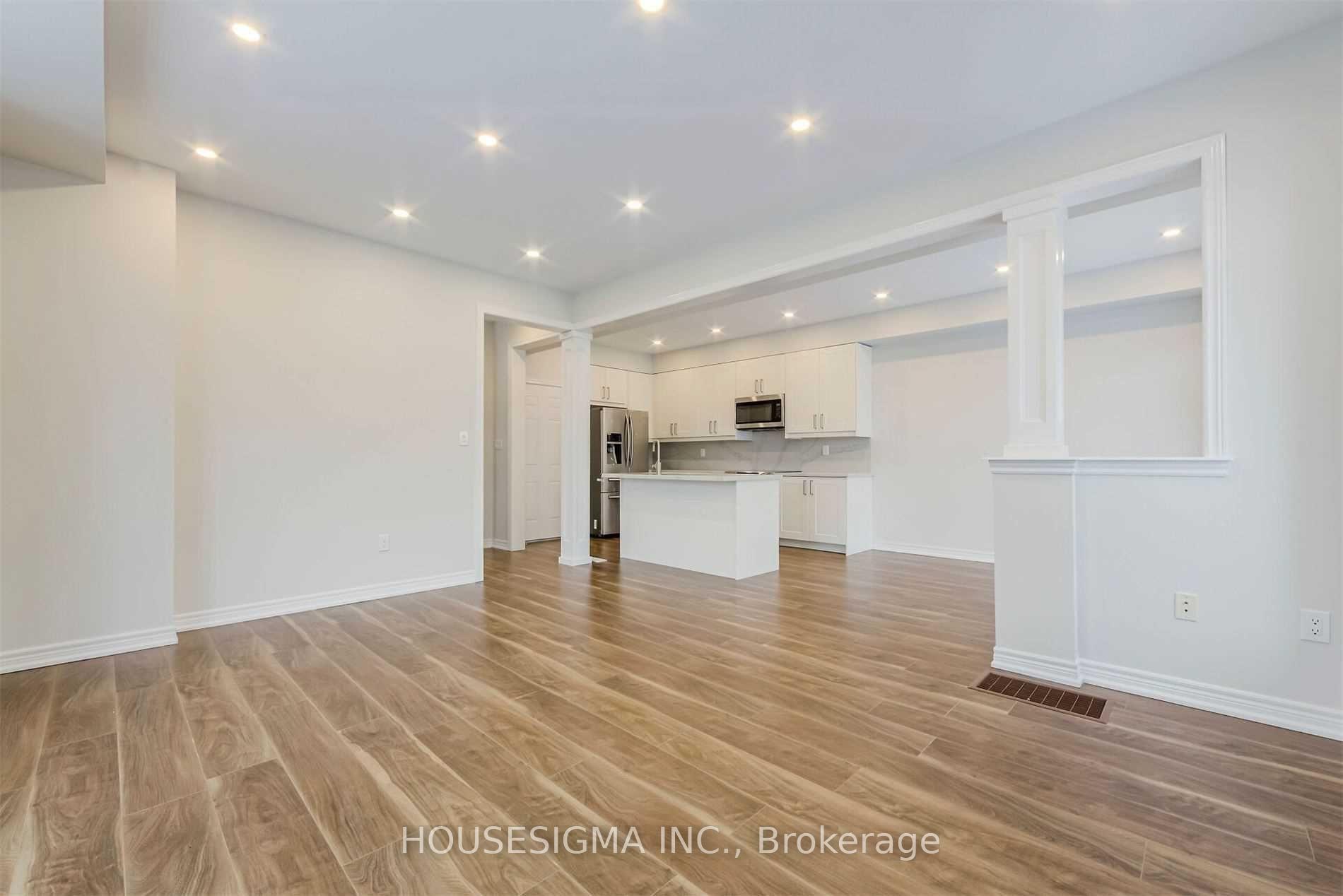 Photo 7 of Upper unit 54 Killington Avenue, Vaughan, Kleinburg — HOMEH