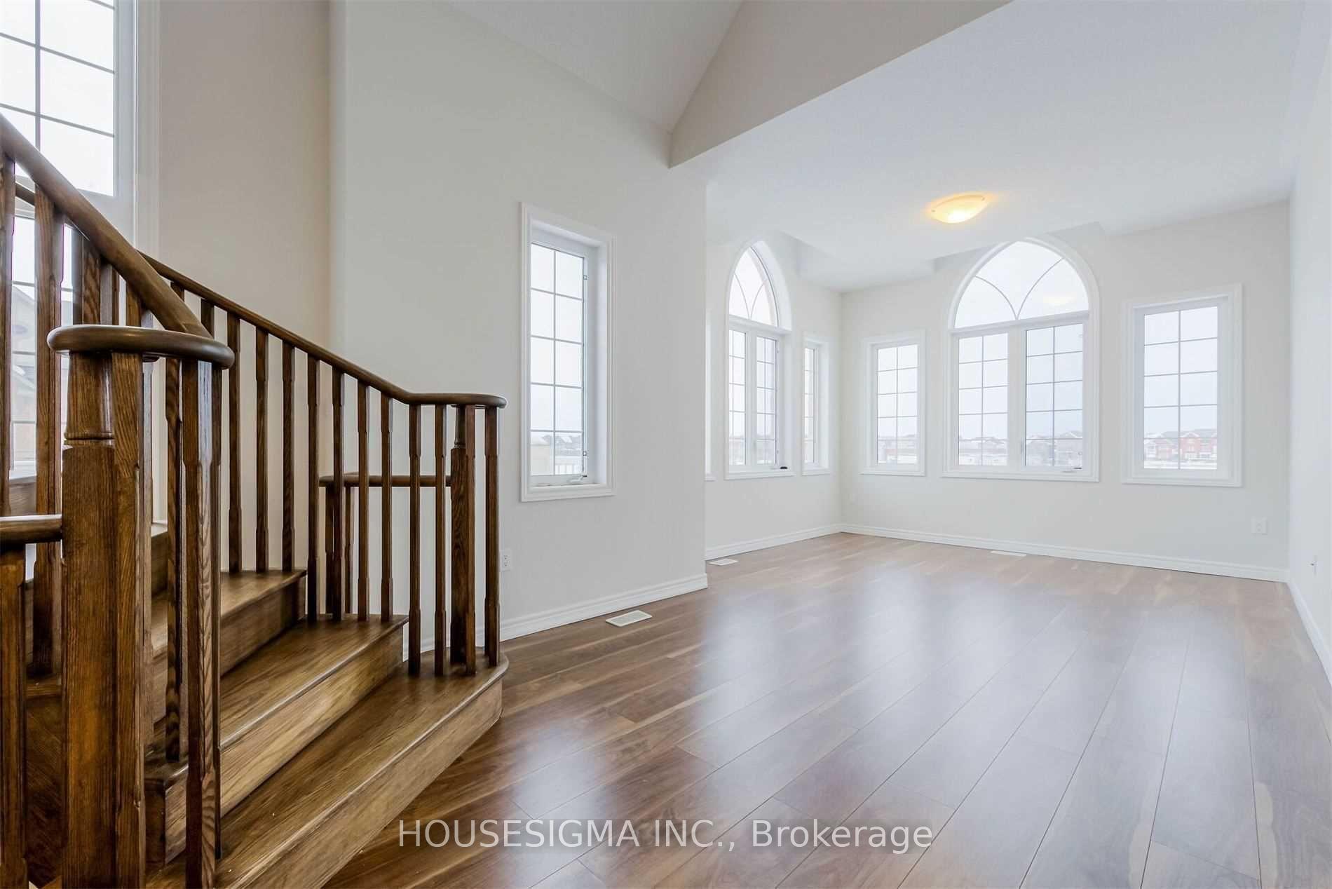 Photo 14 of Upper unit 54 Killington Avenue, Vaughan, Kleinburg — HOMEH