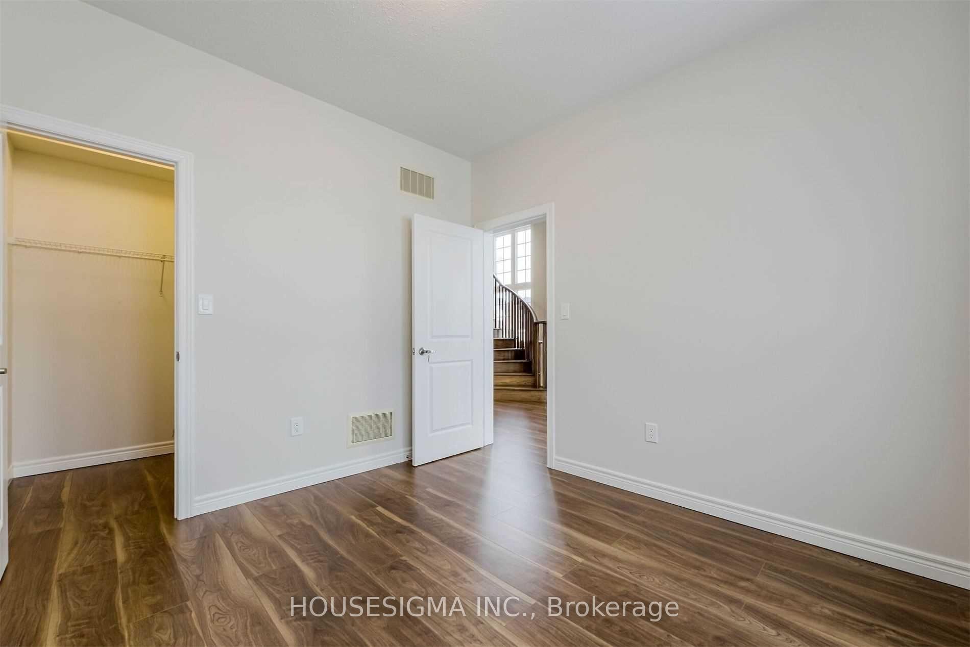 Photo 18 of Upper unit 54 Killington Avenue, Vaughan, Kleinburg — HOMEH