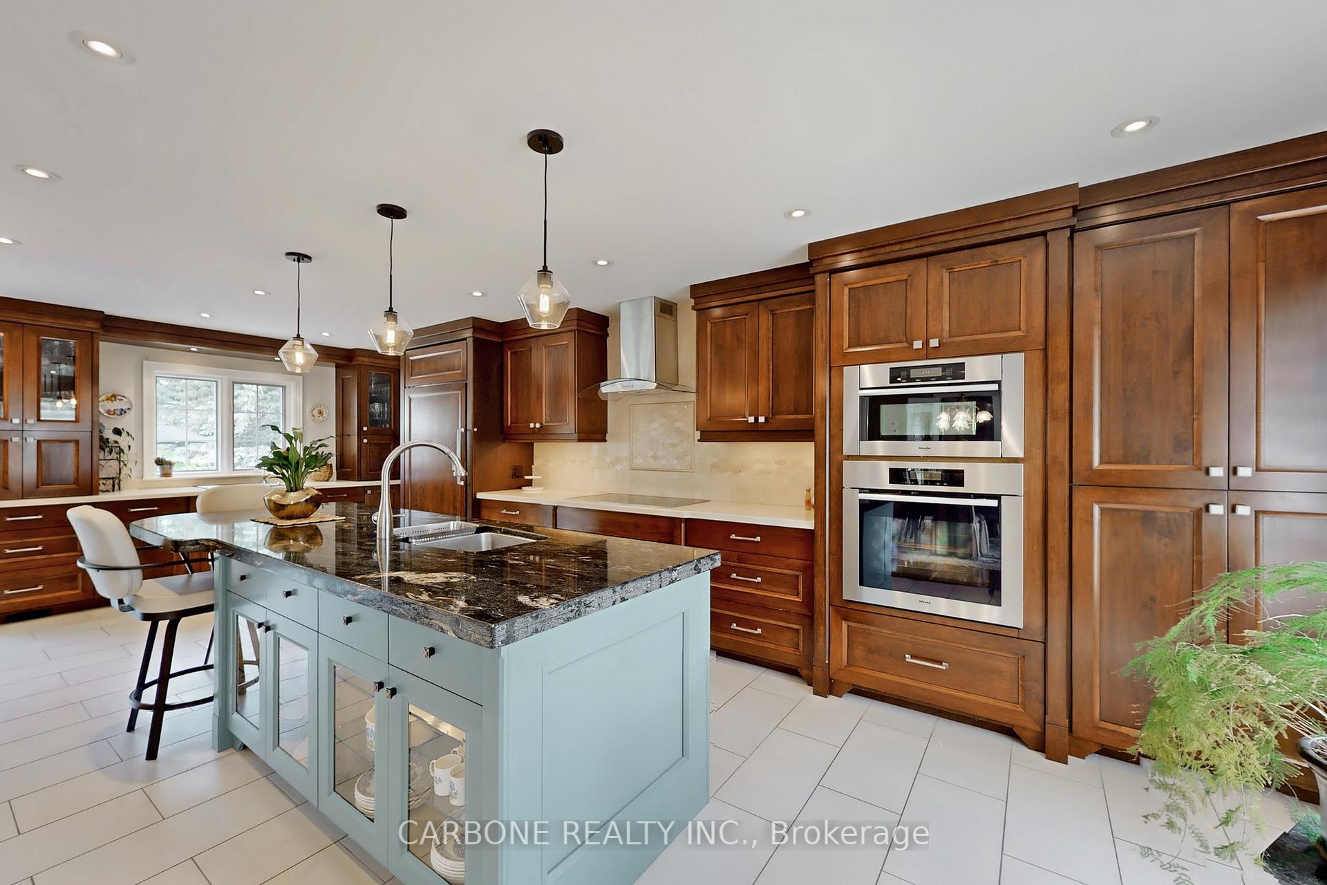 Photo 16 of 335 Forde Crescent, King, King City — HOMEH