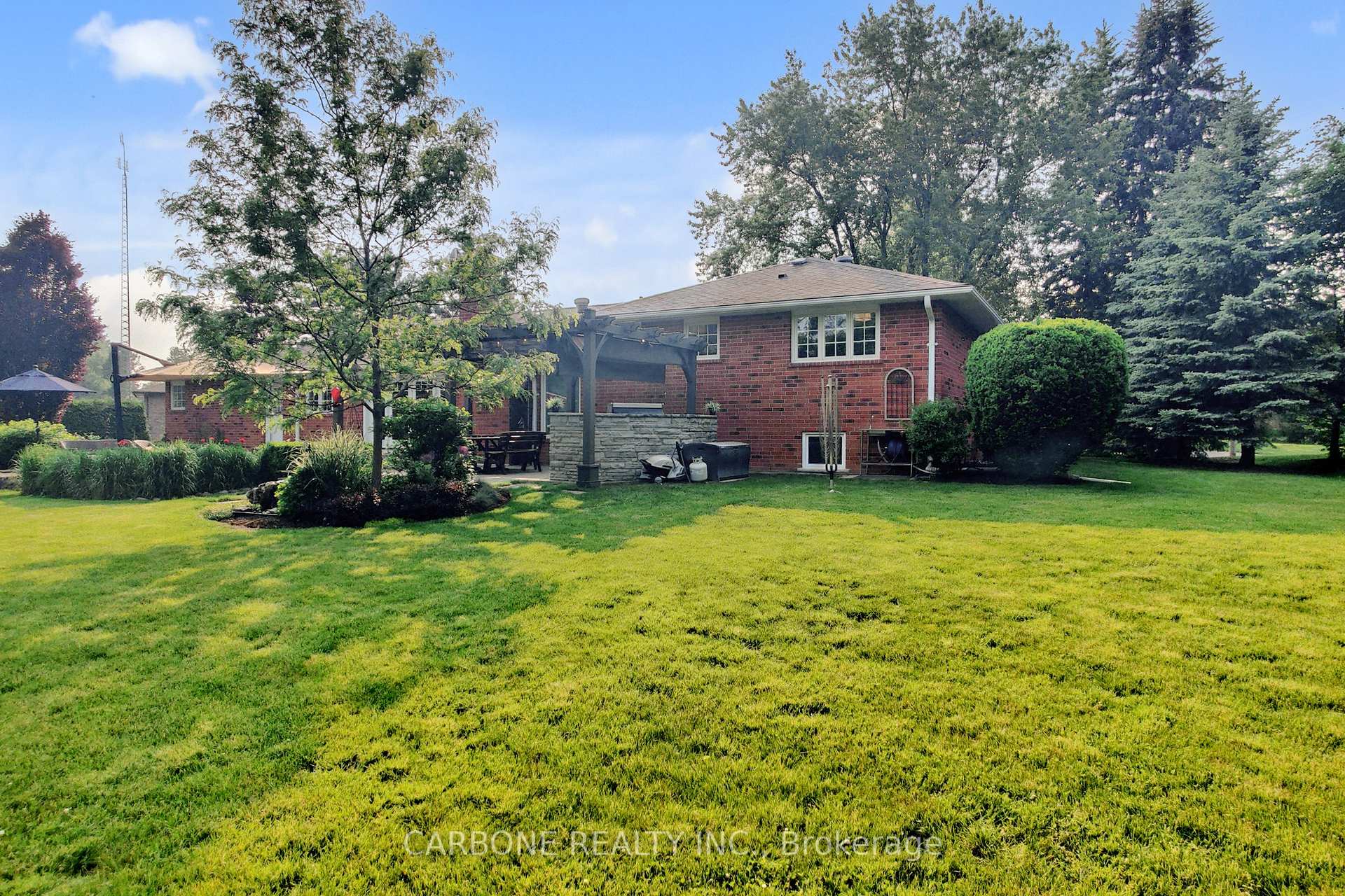 Photo 98 of 335 Forde Crescent, King, King City — HOMEH