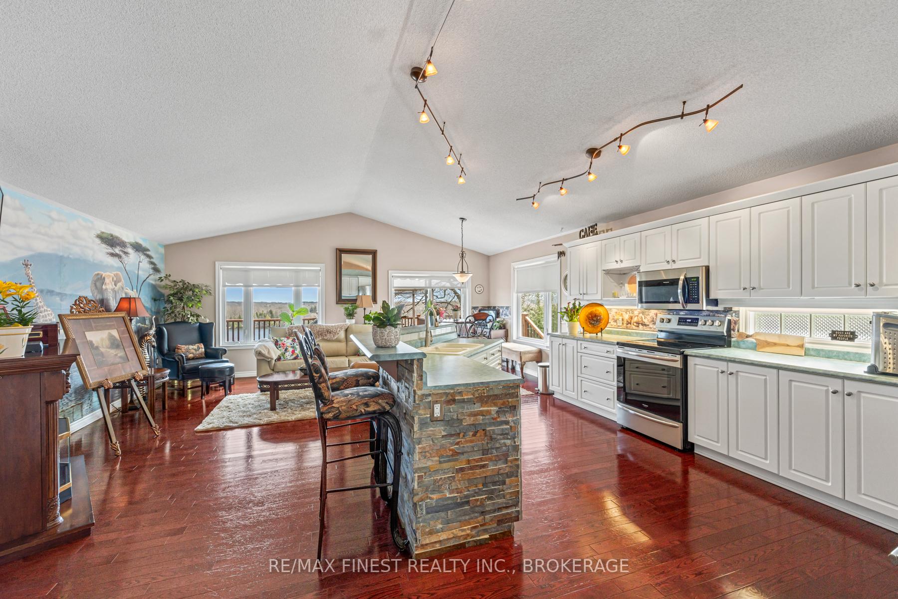 Photo 11 of 4522 Sills Bay Road, Frontenac, Frontenac South — HOMEH