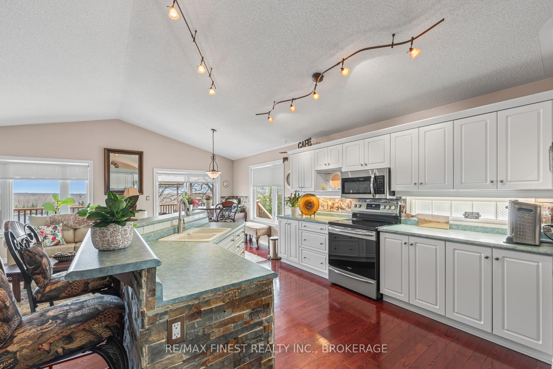 Photo 13 of 4522 Sills Bay Road, Frontenac, Frontenac South — HOMEH