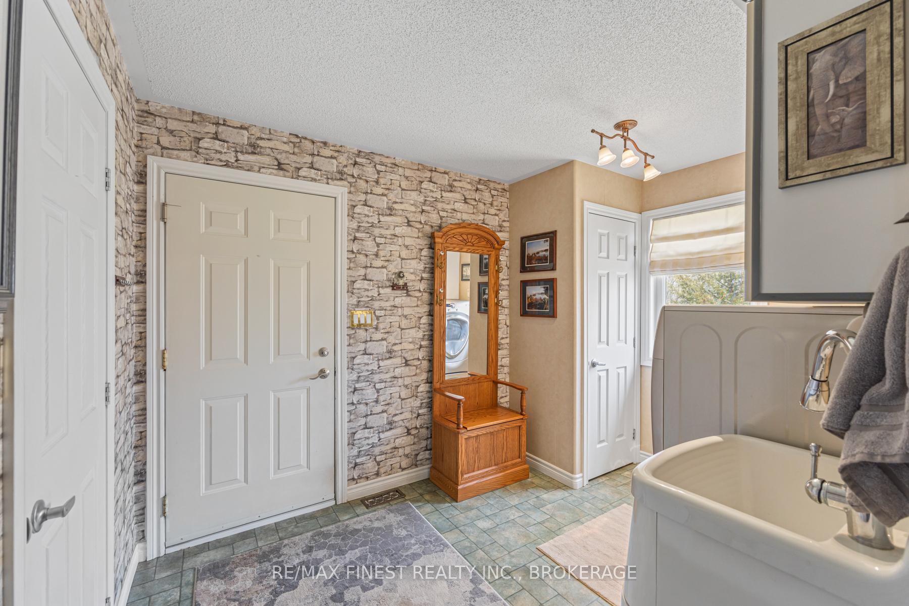 Photo 22 of 4522 Sills Bay Road, Frontenac, Frontenac South — HOMEH