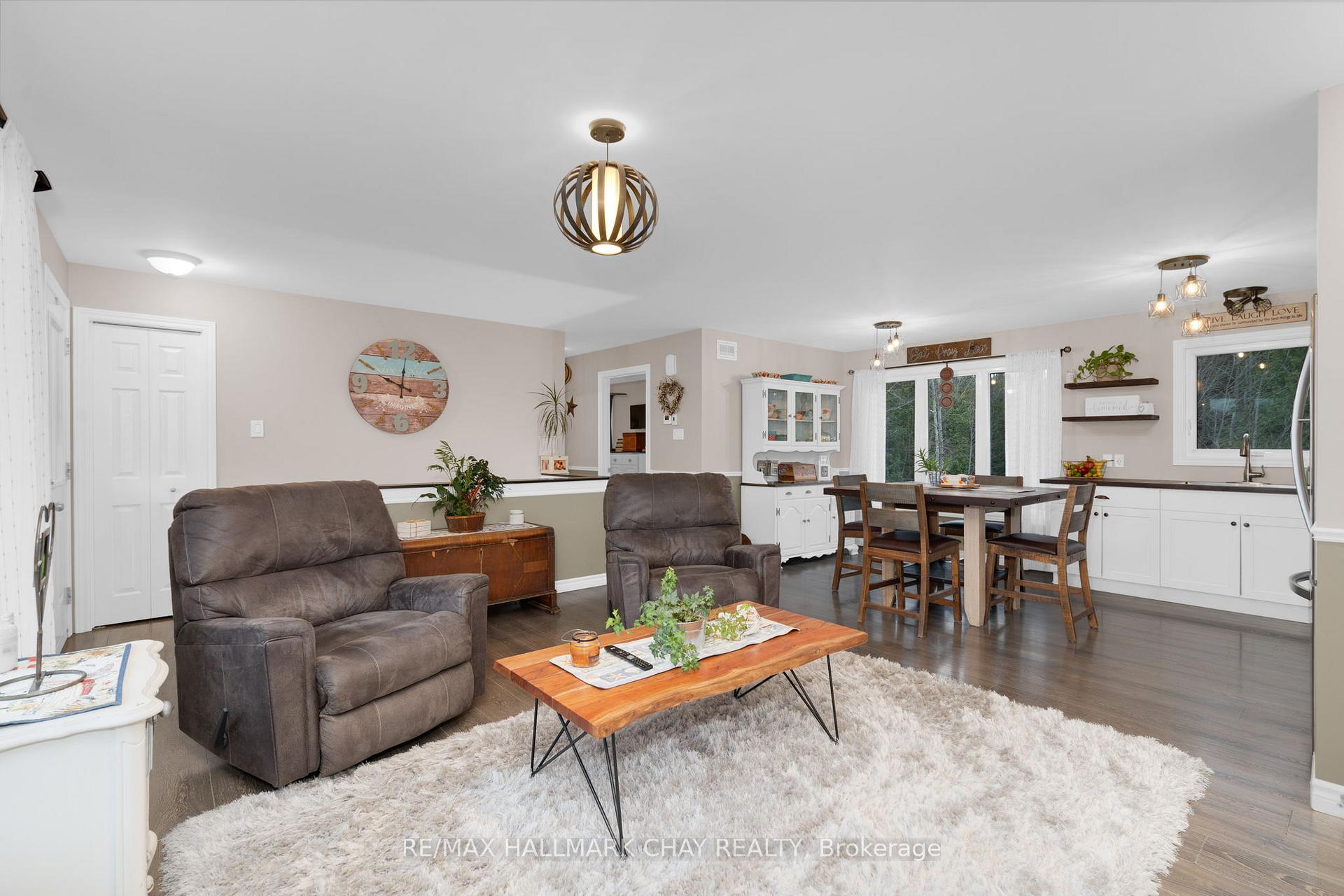 Photo 7 of 4193 Hogback Road, Clearview, Rural Clearview — HOMEH