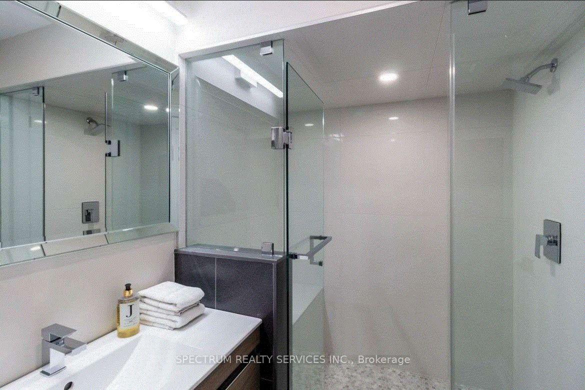 Photo 12 of Unit 15, 20 Pisa Drive, Hamilton, Stoney Creek — HOMEH
