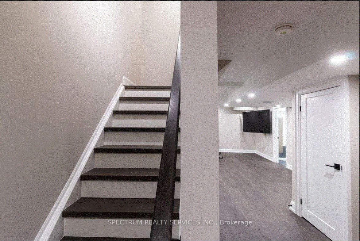 Photo 14 of Unit 15, 20 Pisa Drive, Hamilton, Stoney Creek — HOMEH