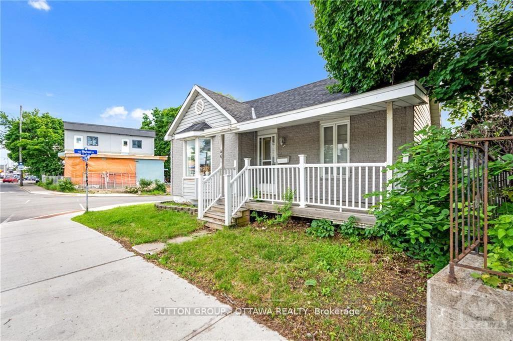 Photo 2 of 846 St Laurent Boulevard, Ottawa, Overbrook/Castle Heights — HOMEH