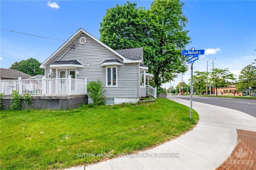 Photo 3 of 846 St Laurent Boulevard, Ottawa, Overbrook/Castle Heights — HOMEH