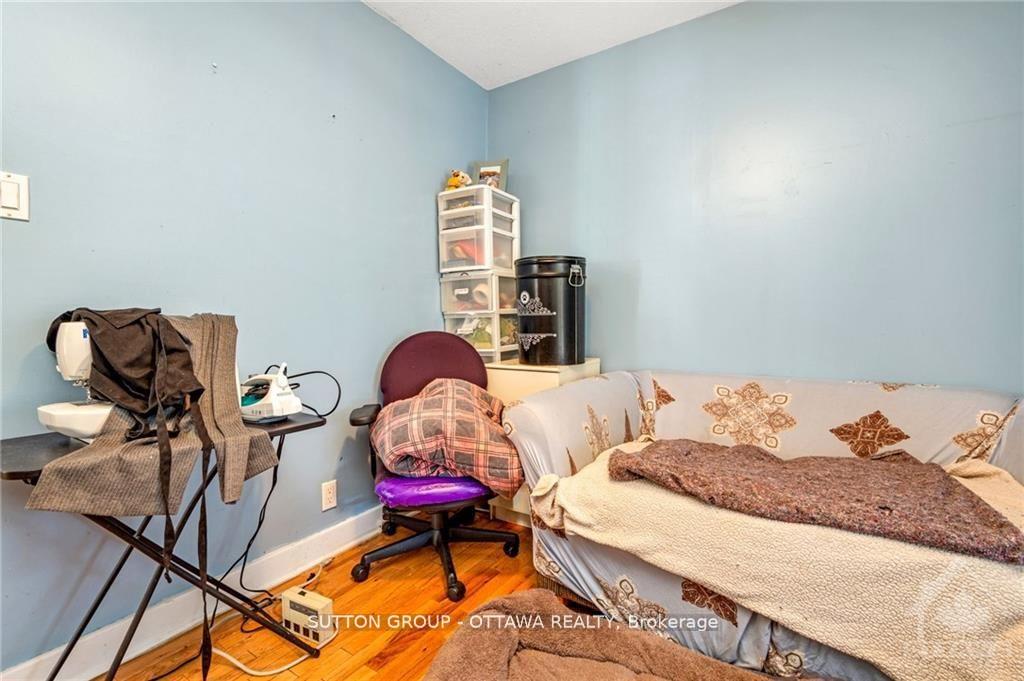 Photo 17 of 846 St Laurent Boulevard, Ottawa, Overbrook/Castle Heights — HOMEH