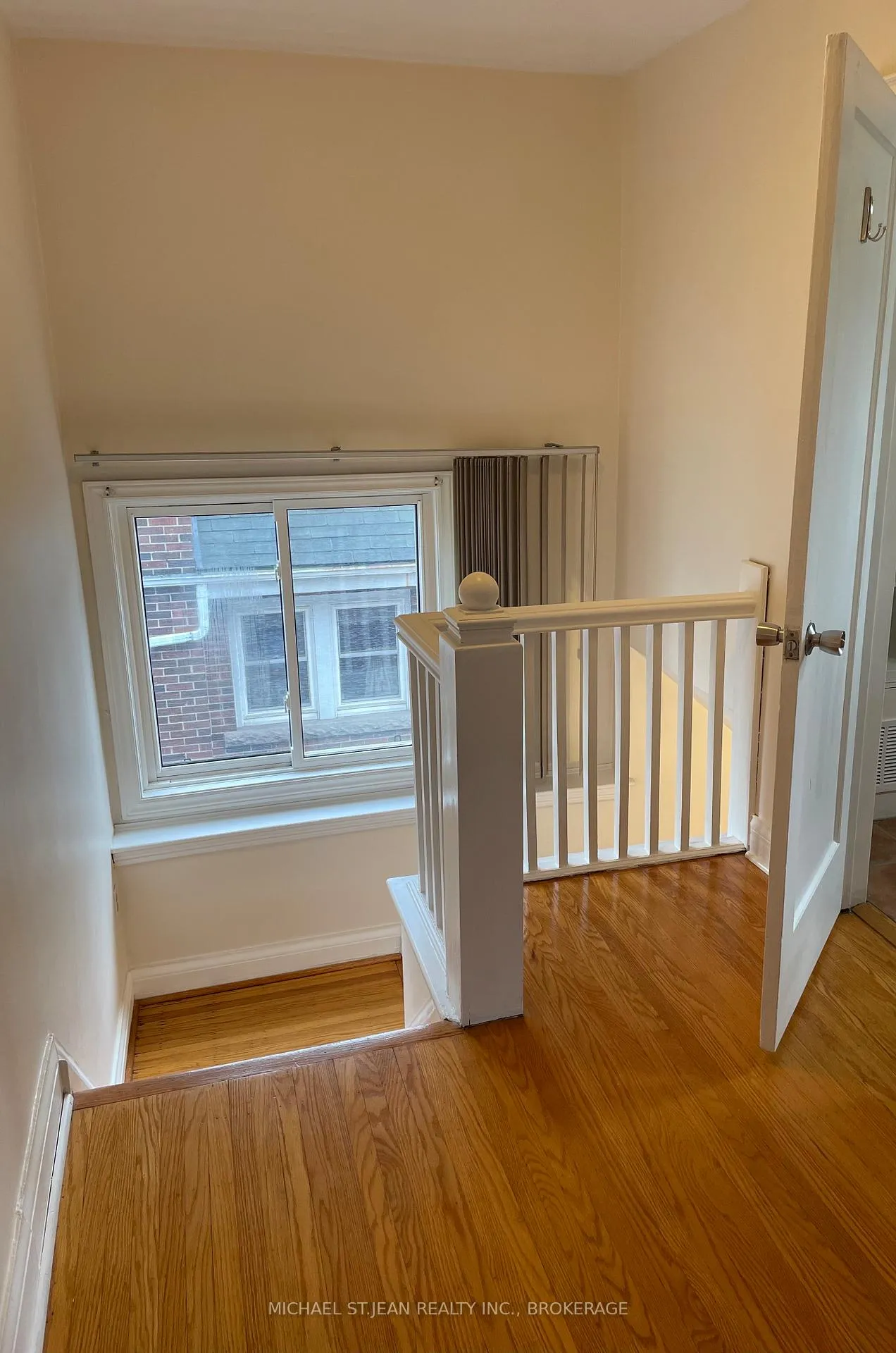 Photo 42 of 111 Ottawa Street S, Hamilton, Delta — HOMEH