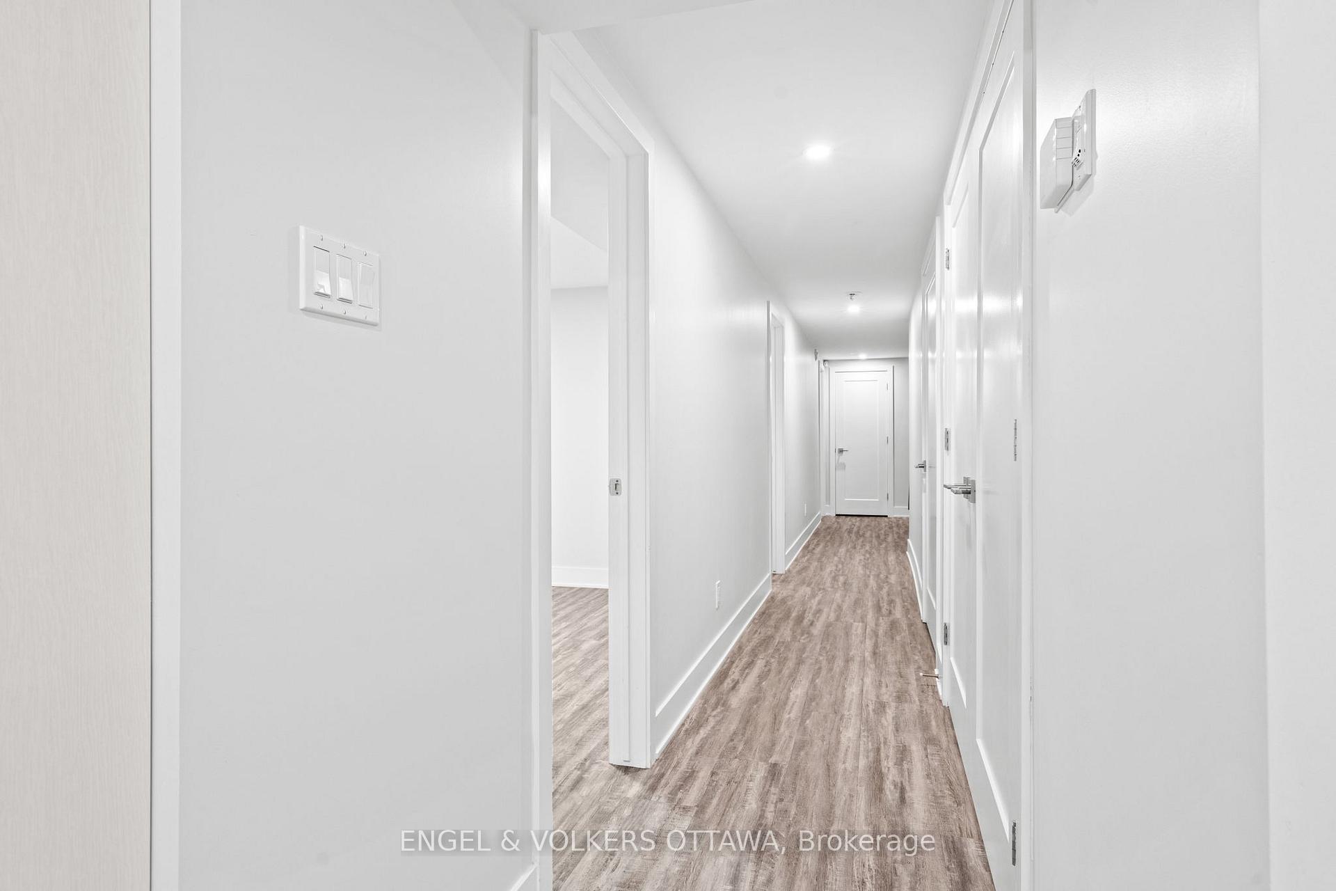 Photo 7 of Unit 4, 569 Mcleod Street, Ottawa, Ottawa Centre — HOMEH