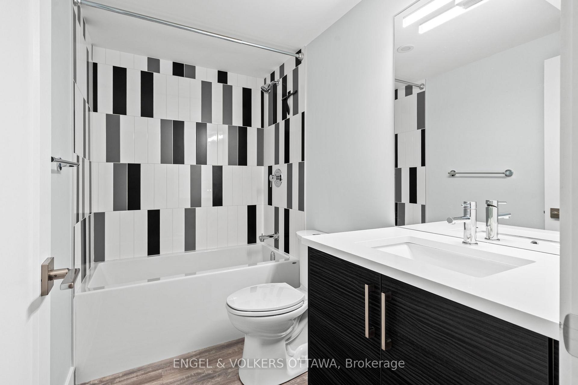 Photo 15 of Unit 4, 569 Mcleod Street, Ottawa, Ottawa Centre — HOMEH