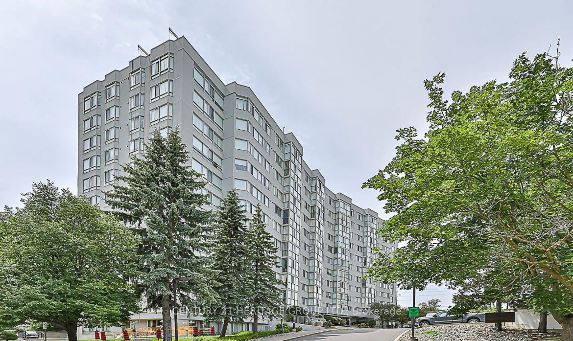 Front of Unit 1112, 270 Davis Drive