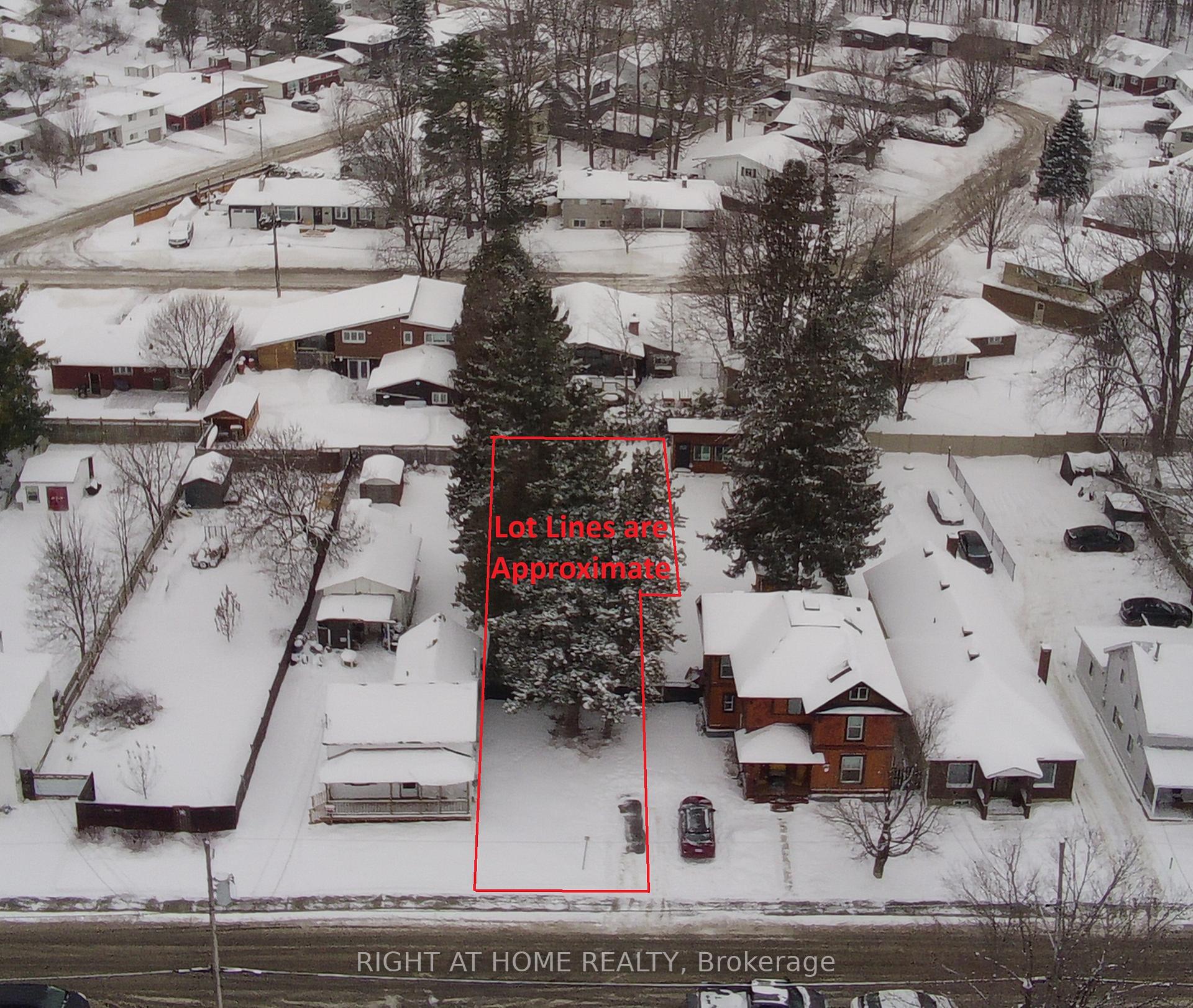 Photo 2 of 250 Harrington Street, Arnprior — HOMEH