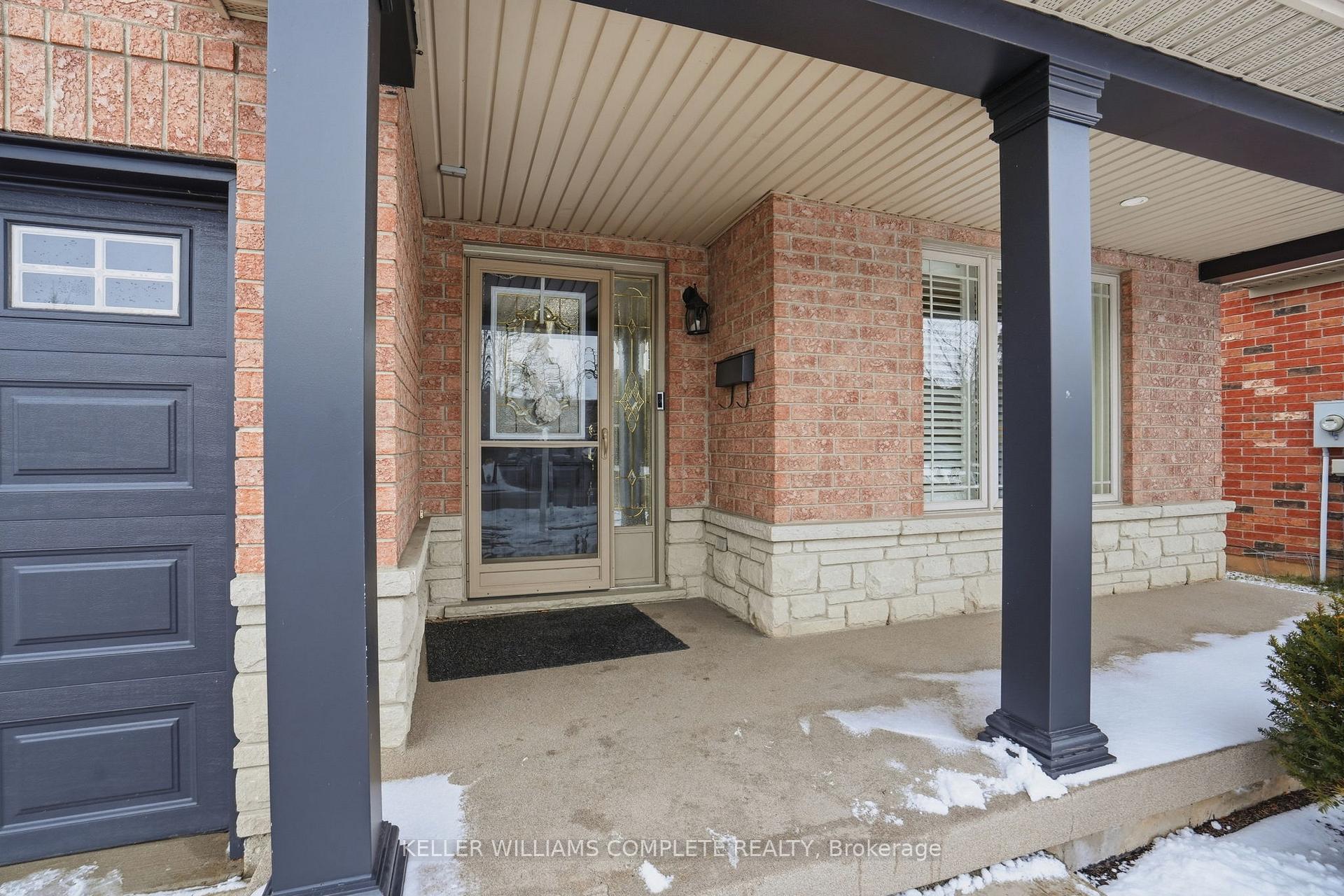 Photo 2 of 144 Sumner Crescent, Grimsby, Grimsby Beach — HOMEH
