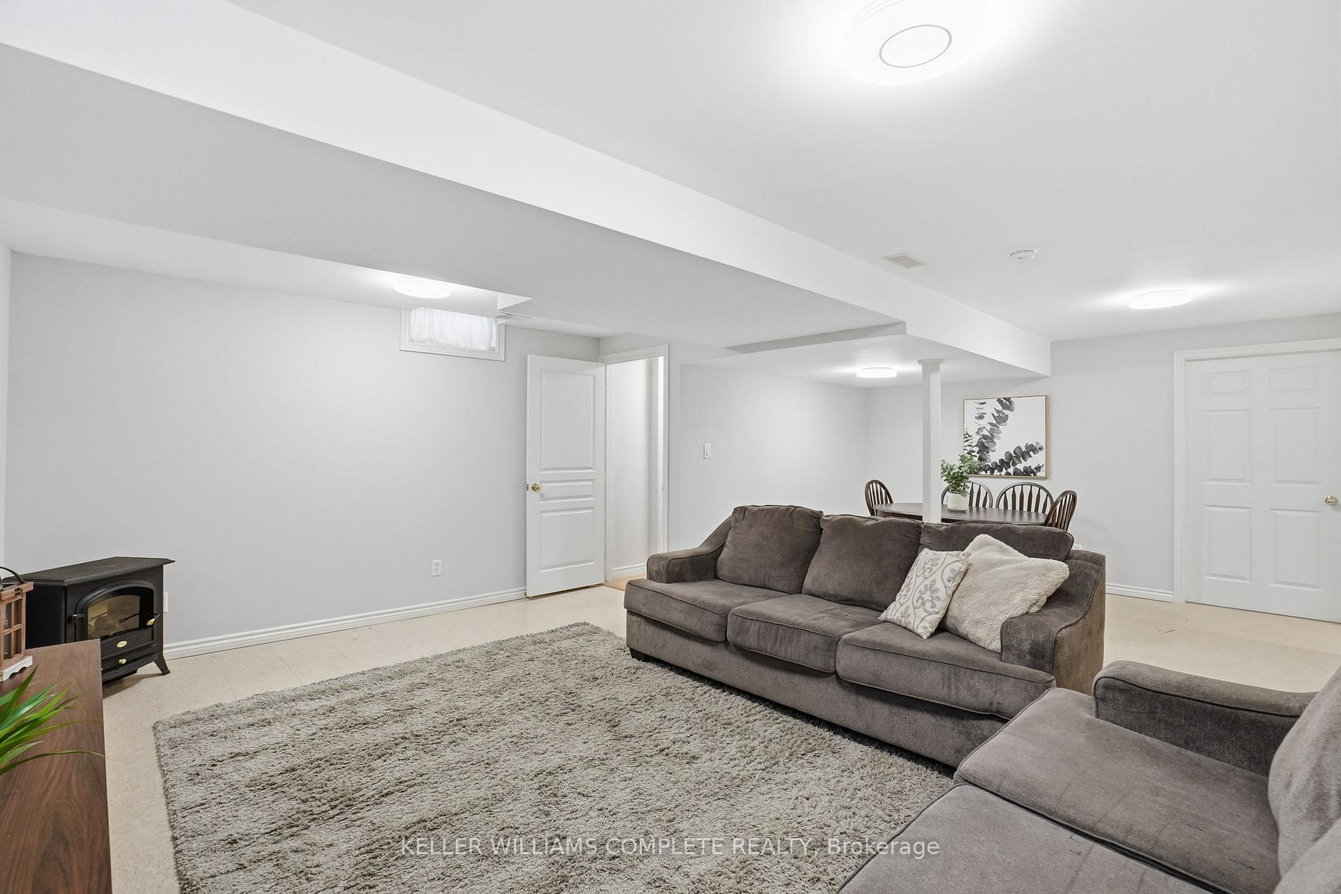 Photo 23 of 144 Sumner Crescent, Grimsby, Grimsby Beach — HOMEH