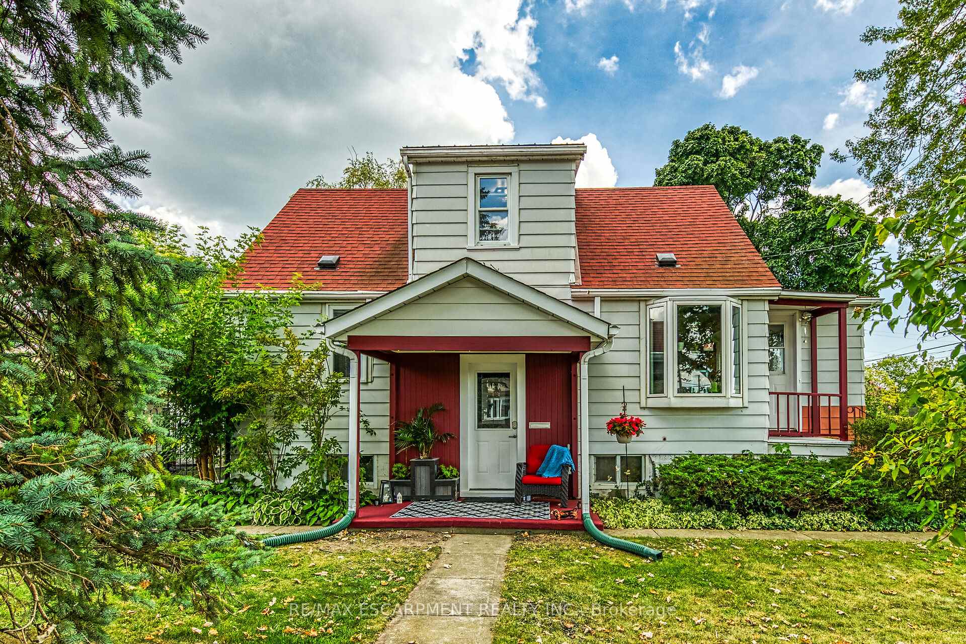 Photo 3 of 805 Broad Street E, Haldimand, Dunnville — HOMEH