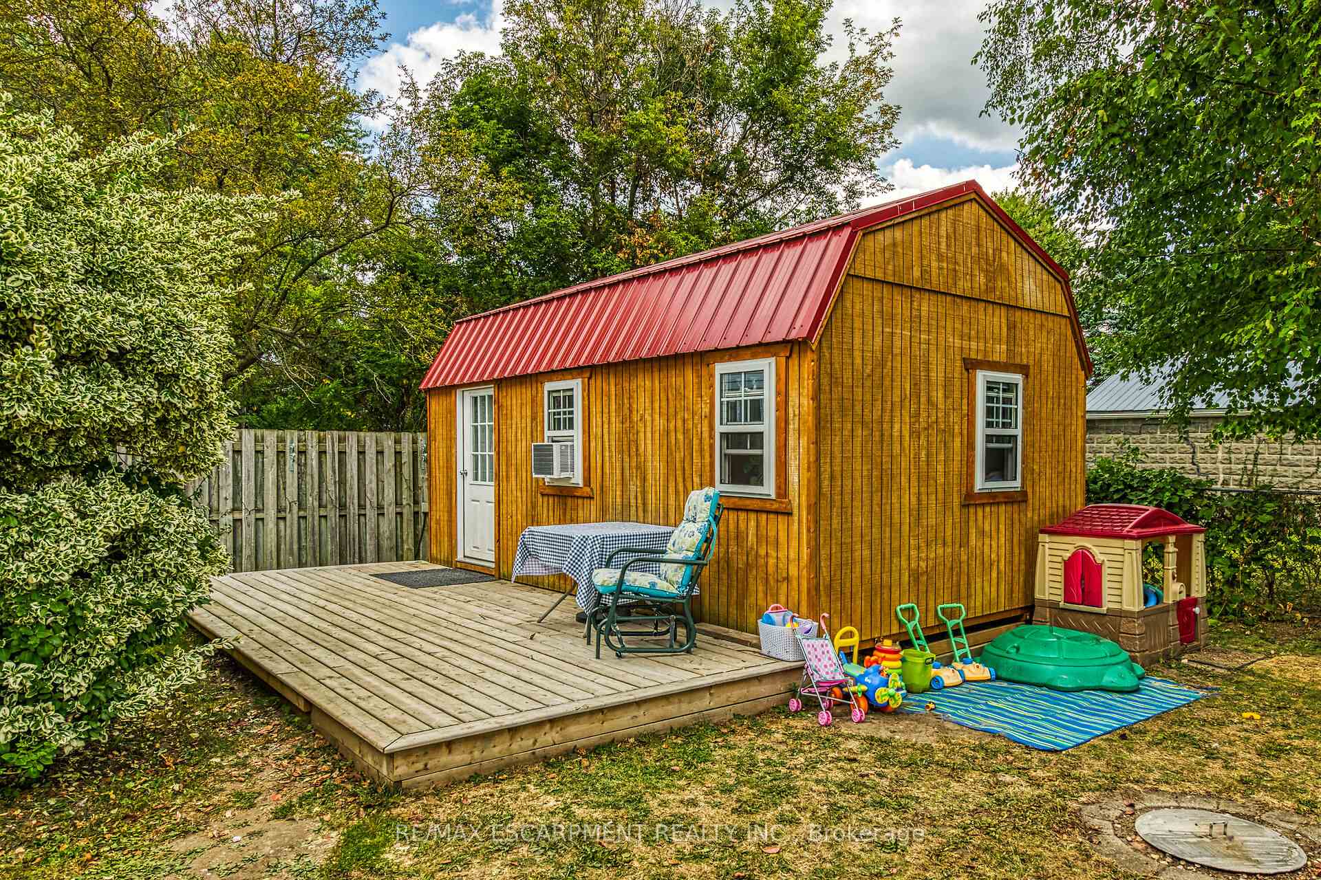 Photo 30 of 805 Broad Street E, Haldimand, Dunnville — HOMEH