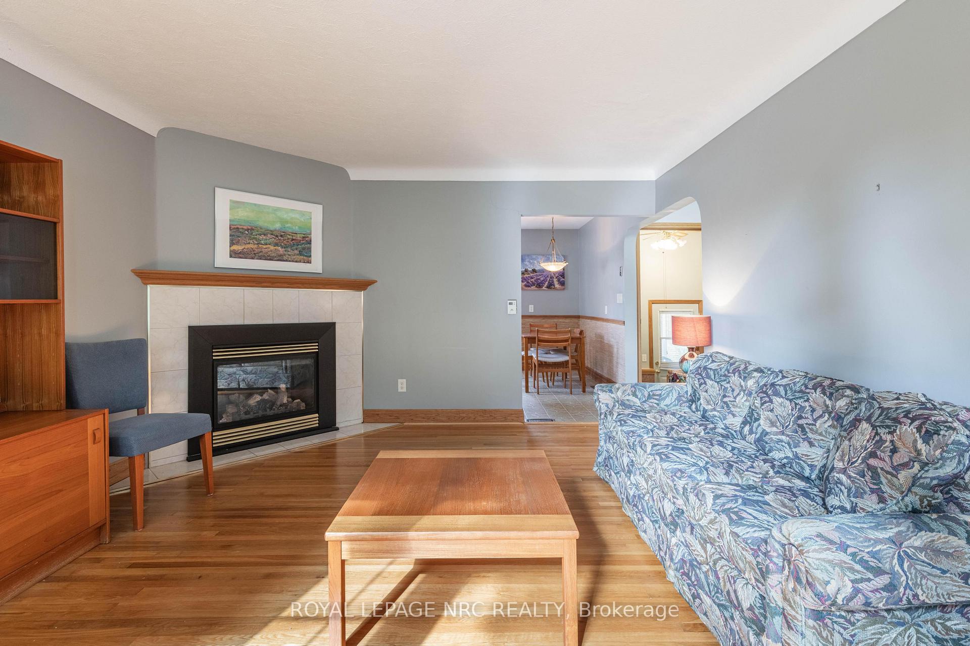 Photo 6 of 17 Else Street, St. Catharines, Vine/Linwell — HOMEH