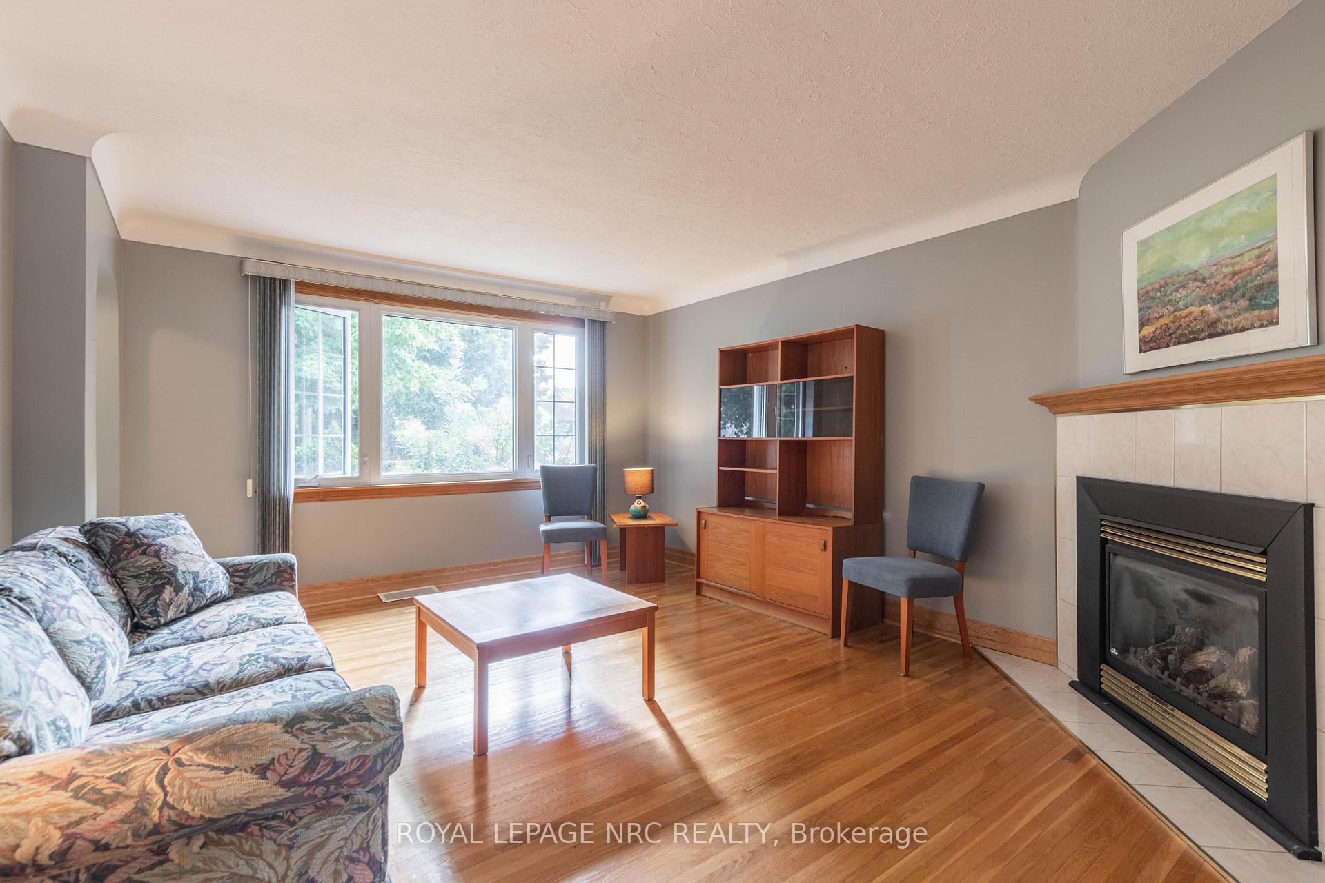 Photo 7 of 17 Else Street, St. Catharines, Vine/Linwell — HOMEH