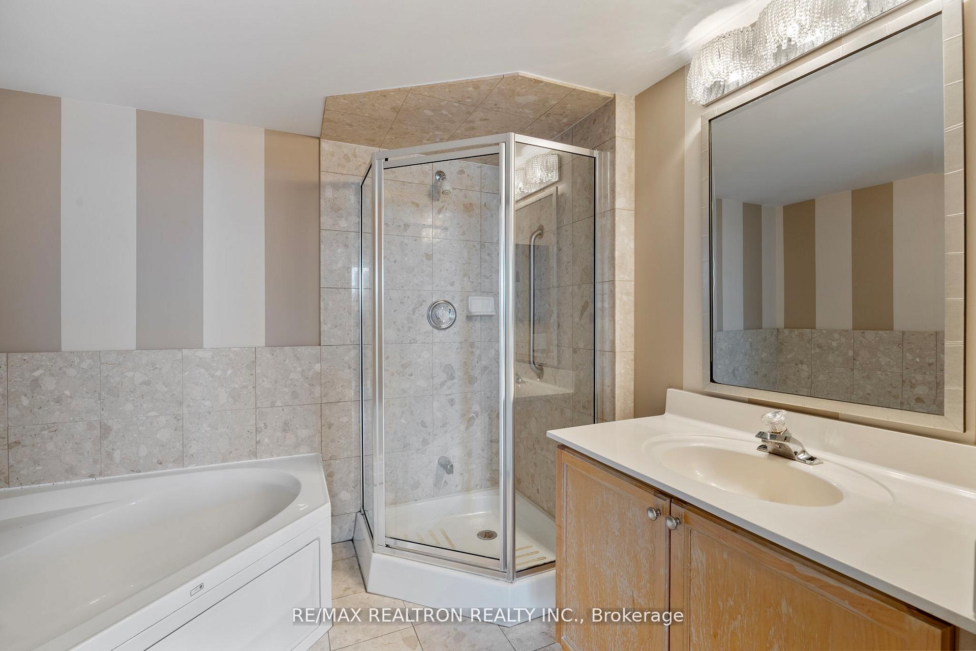 Photo 9 of Unit 604, 8 Covington Road, Toronto, Englemount-Lawrence — HOMEH