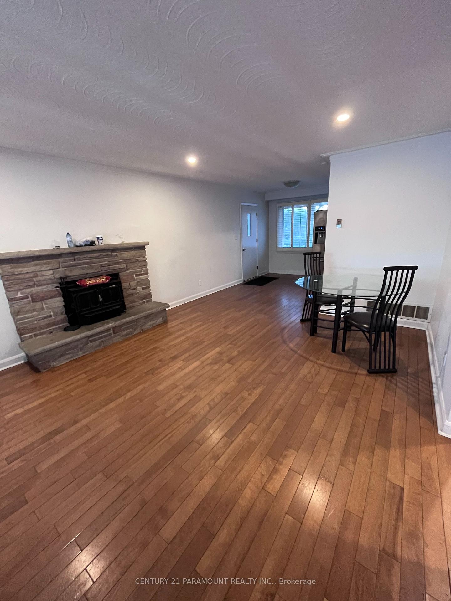 Photo 11 of Unit Main, 3407 Countryside Drive, Brampton, Vales of Castlemore — HOMEH