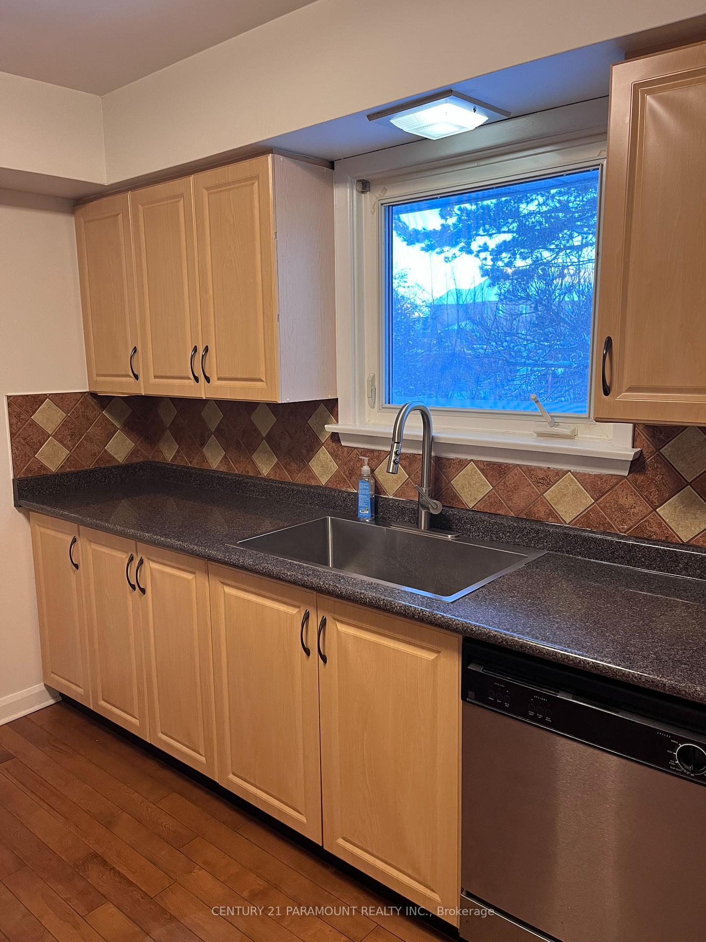 Photo 12 of Unit Main, 3407 Countryside Drive, Brampton, Vales of Castlemore — HOMEH