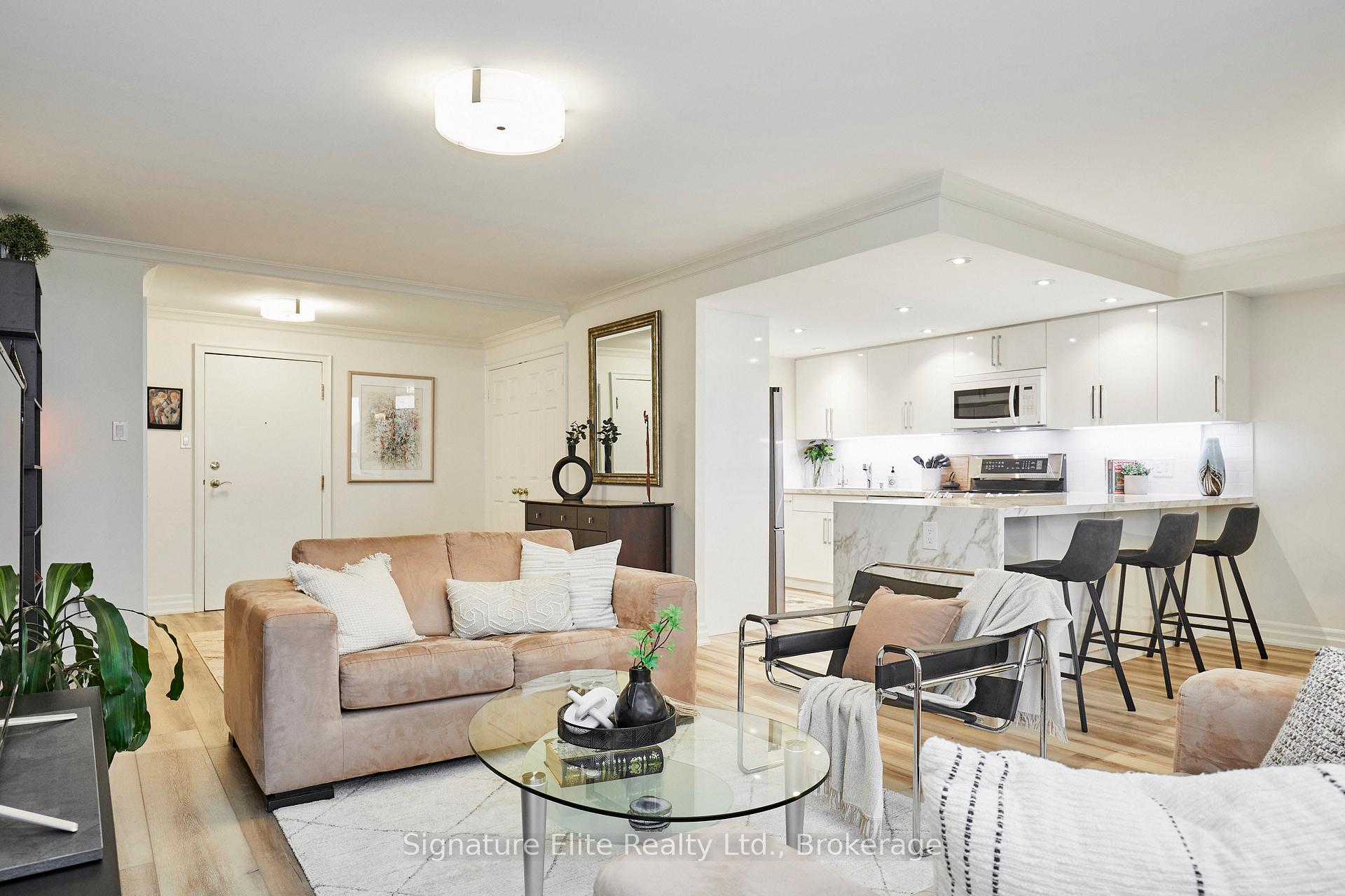 Photo 2 of Unit 508, 271 Ridley Boulevard, Toronto, Bedford Park-Nortown — HOMEH